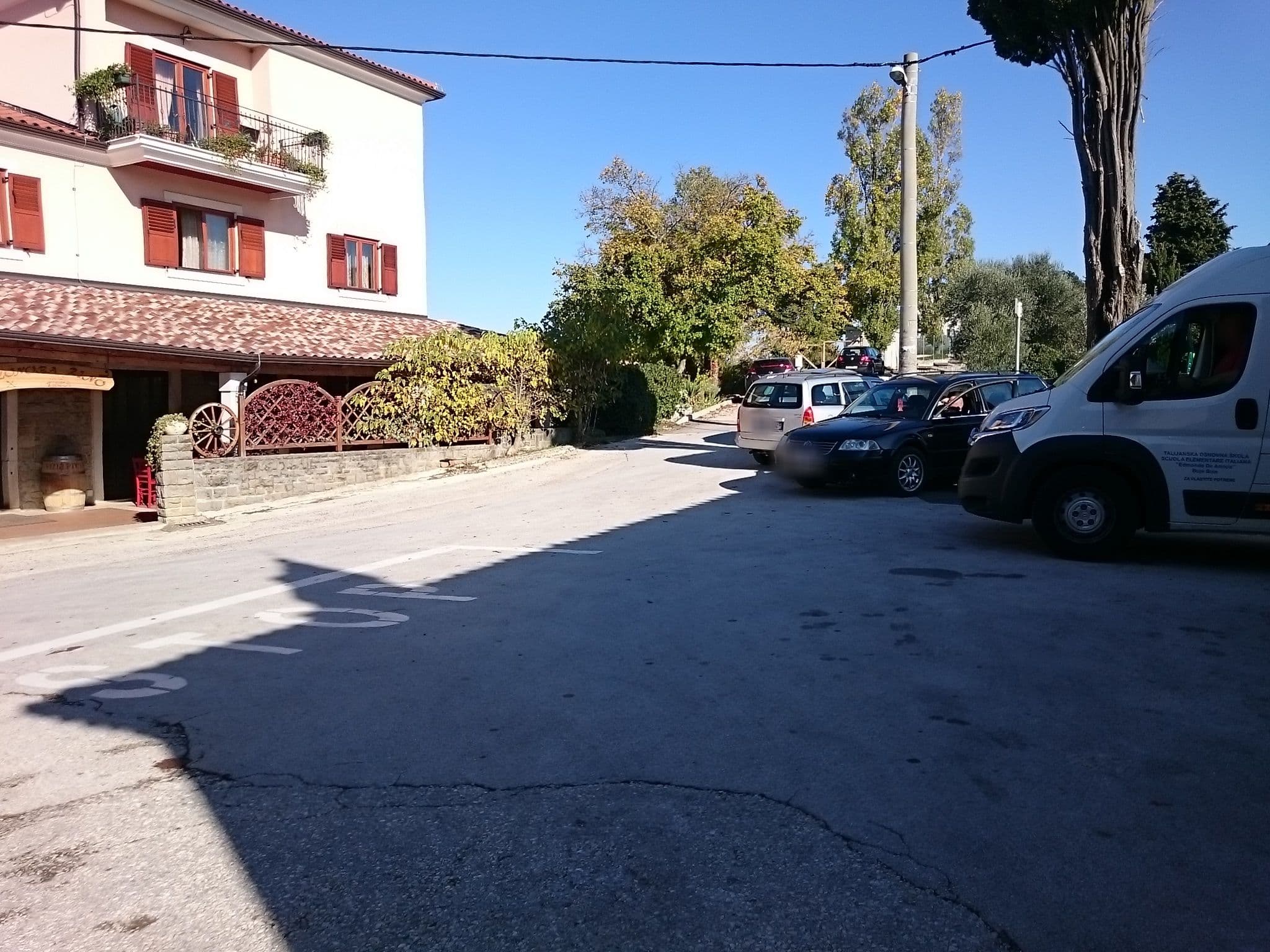 Street view near B&B Tinka, Buje — © voschix (CC BY-SA · Mapillary)