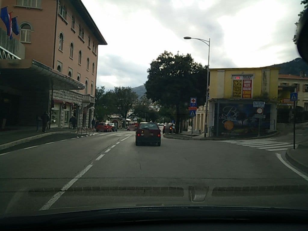 Street view near Amadria Park Hotel Milenij, Opatija — © bellazambo (CC BY-SA · Mapillary)
