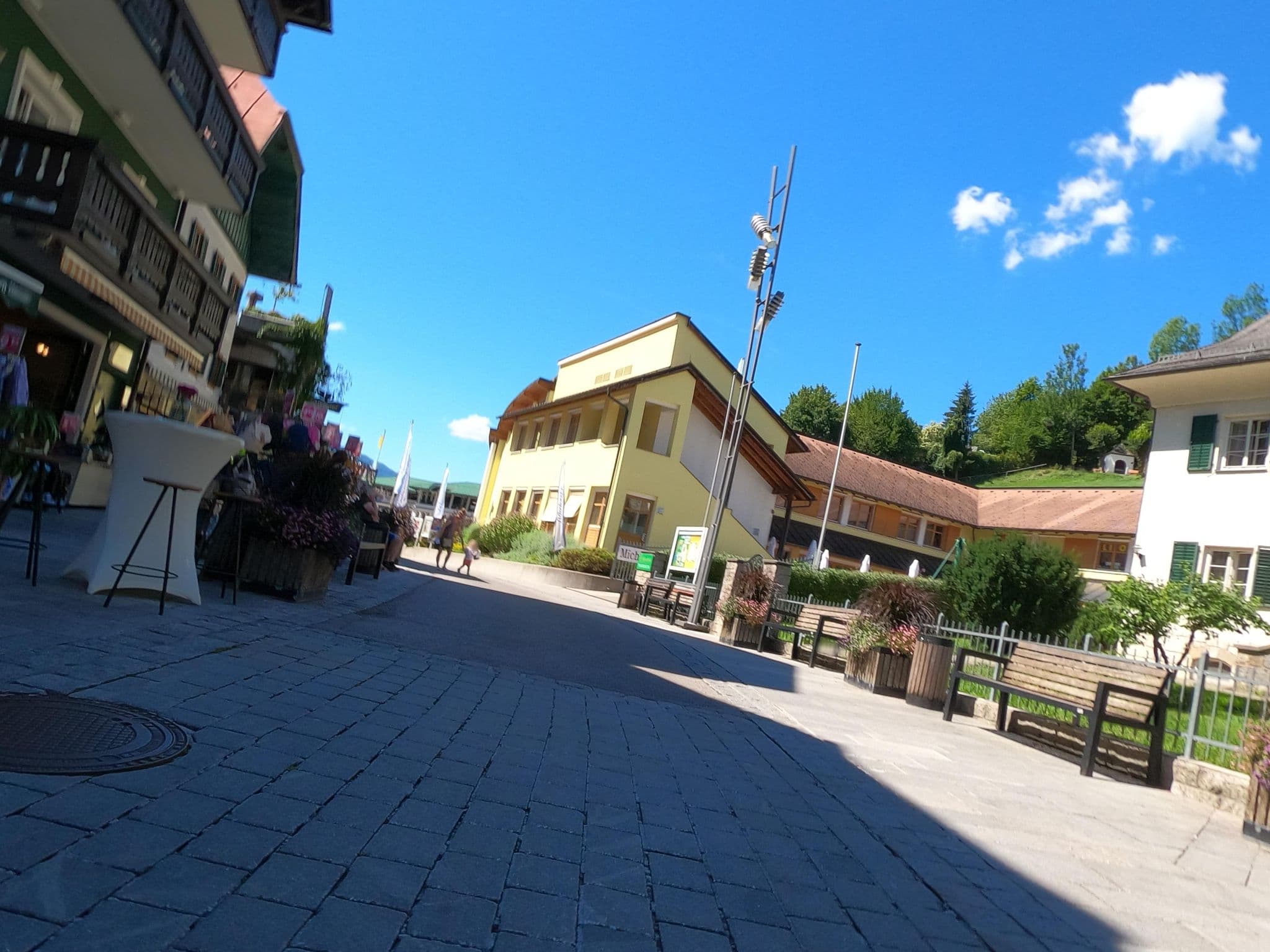 Street view near Style Apartments by Mieze Schindler St.Wolfgang, Sankt Wolfgang im Salzkammergut — © Langfahrer (CC BY-SA · Mapillary)