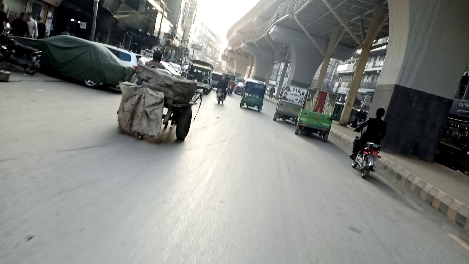 Street view near Chand Hotel, Peshawar — © RobinGoix (CC BY-SA · Mapillary)