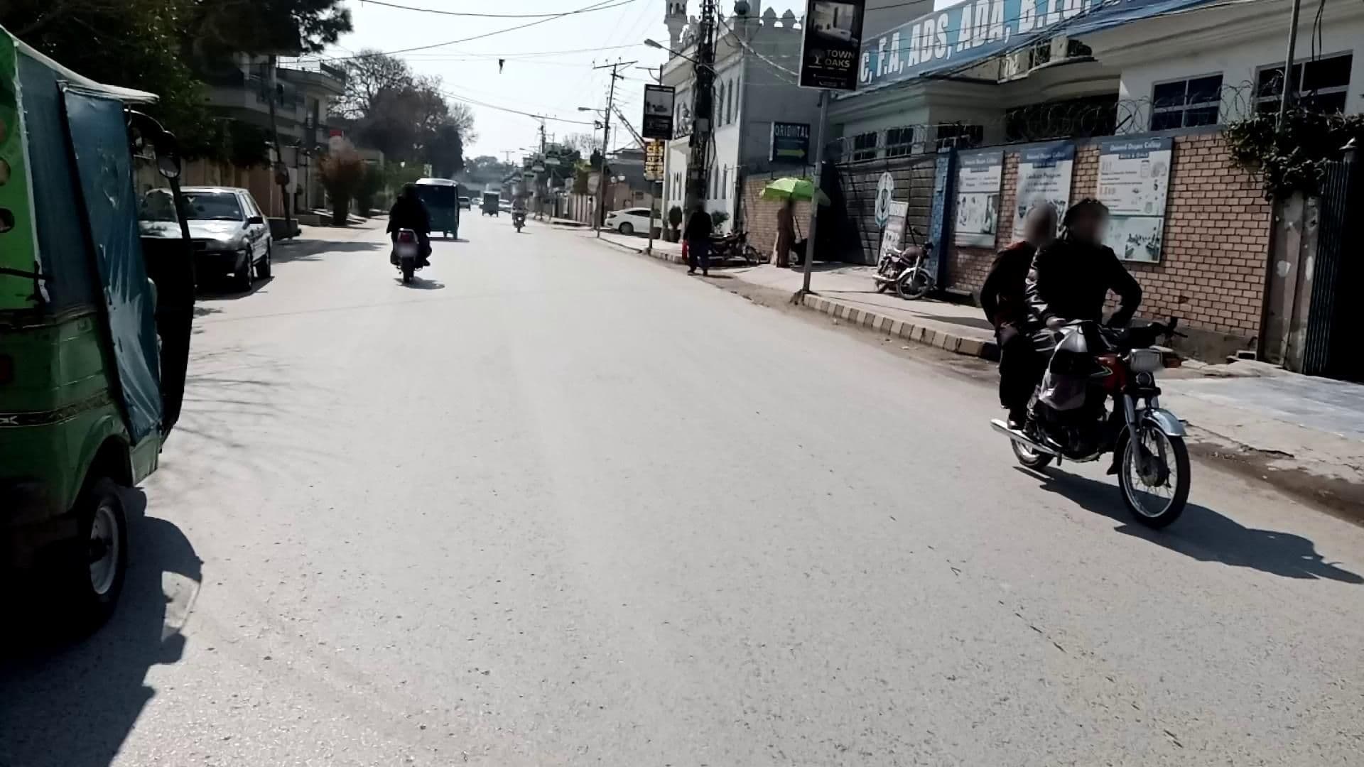 Street view near The Lodge Guest House, Peshawar — © RobinGoix (CC BY-SA · Mapillary)