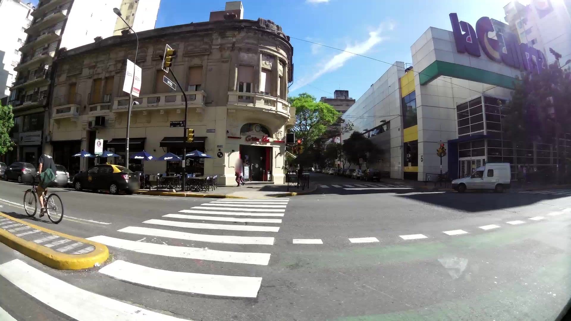 Street view near Pin Up Hostel, Rosario — © kaartcam (CC BY-SA · Mapillary)
