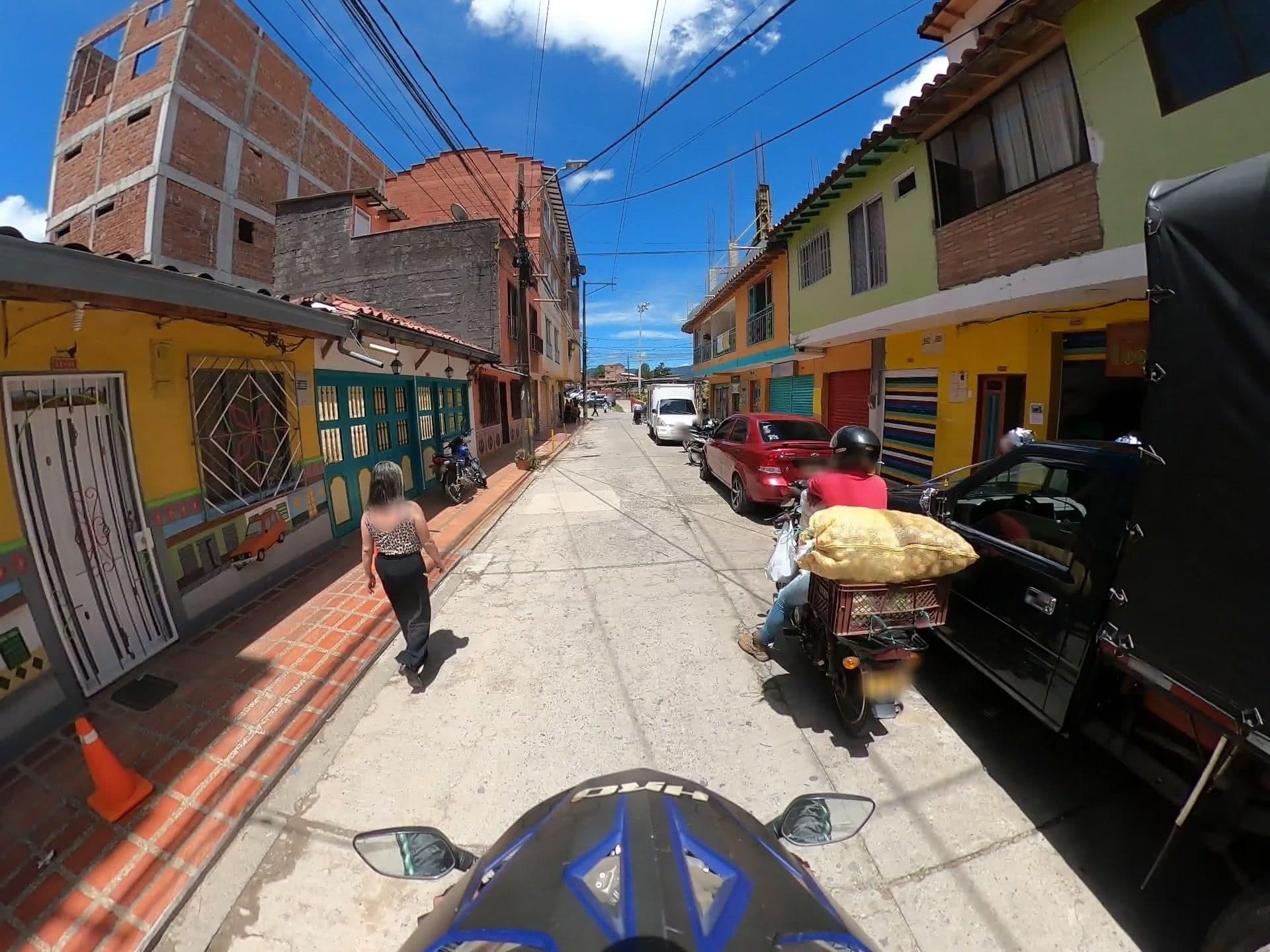 Street view near Casa Hostal Las Palmeras. Guatape, Guatapé — © 360recorrido (CC BY-SA · Mapillary)