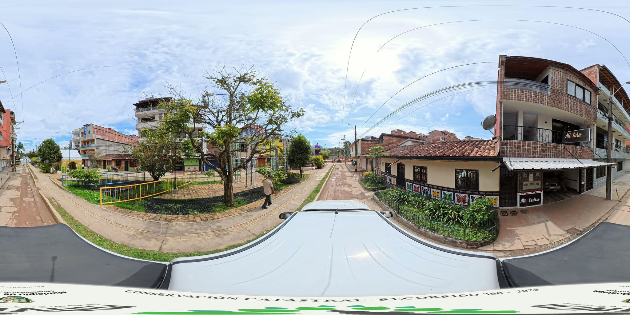 Street view near HOTEL LOS COLORES GUATAPE, Guatapé — © CMPCONSULTORIA (CC BY-SA · Mapillary)
