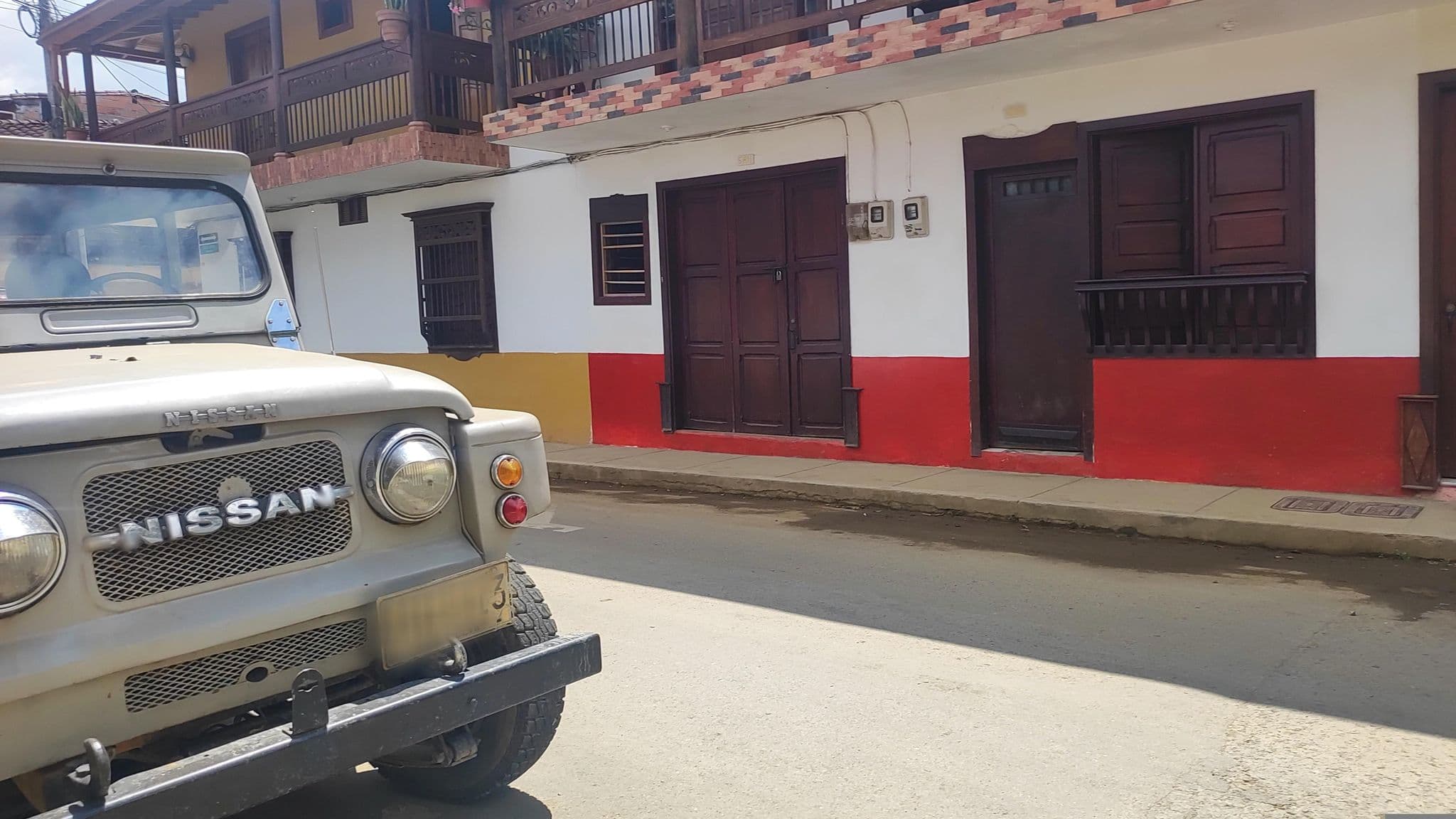Street view near Hotel Casa Dulces Del Jardín, Jardín — © JulySuarezUn (CC BY-SA · Mapillary)