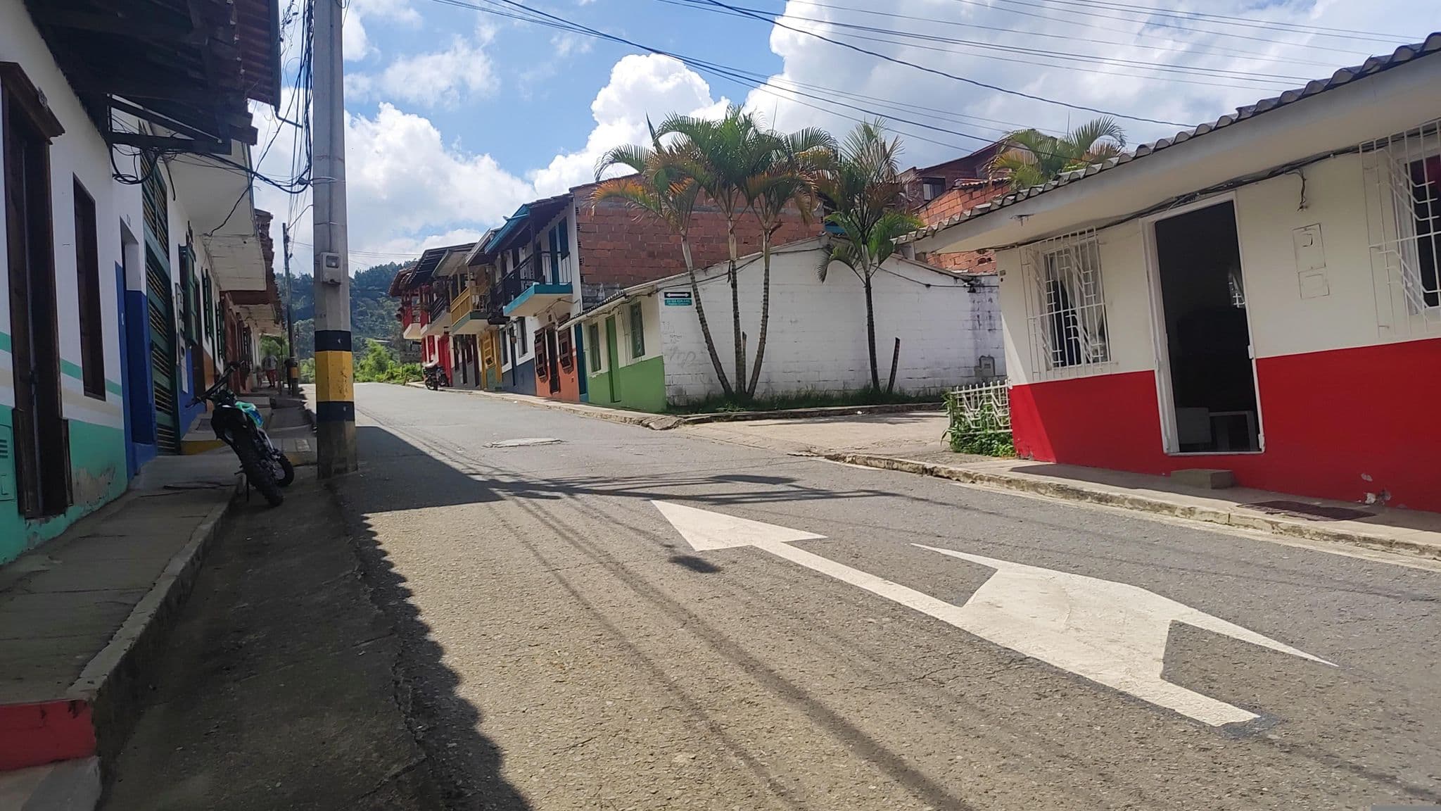 Street view near Hotel Villa Juliana, Jardín — © JulySuarezUn (CC BY-SA · Mapillary)