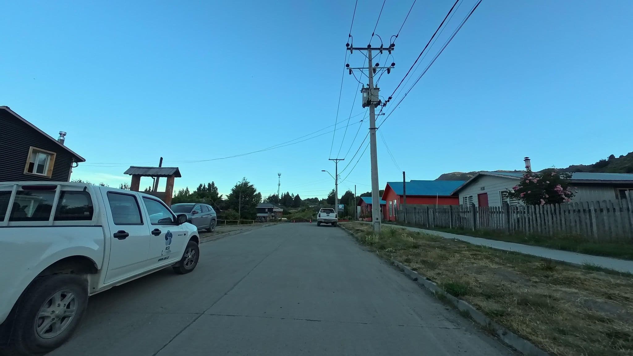 Street view near Residencial Miriam, Cochrane