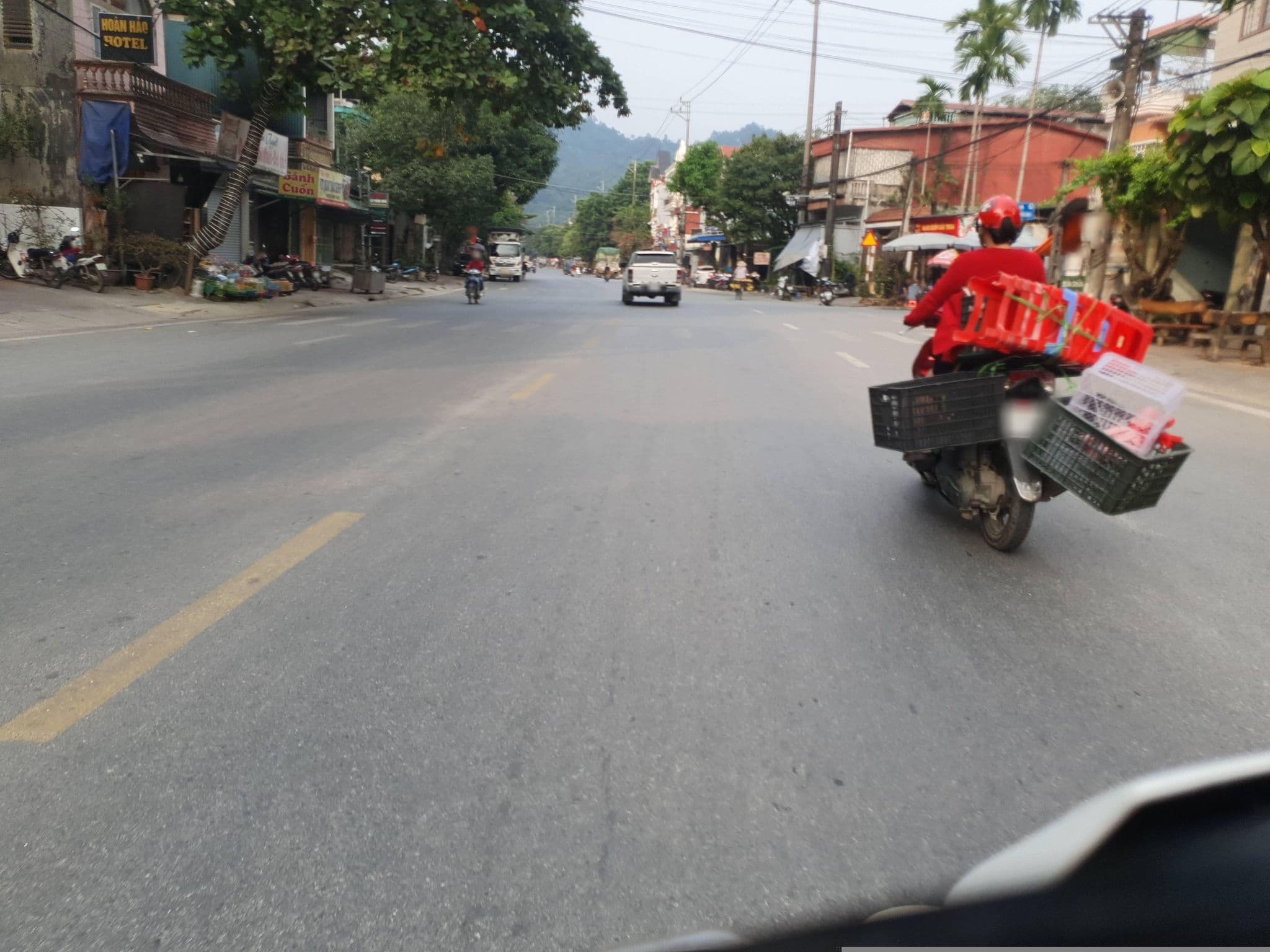 Street view near Peaceful Mountain Homestay, Hà Giang — © russmcd (CC BY-SA · Mapillary)