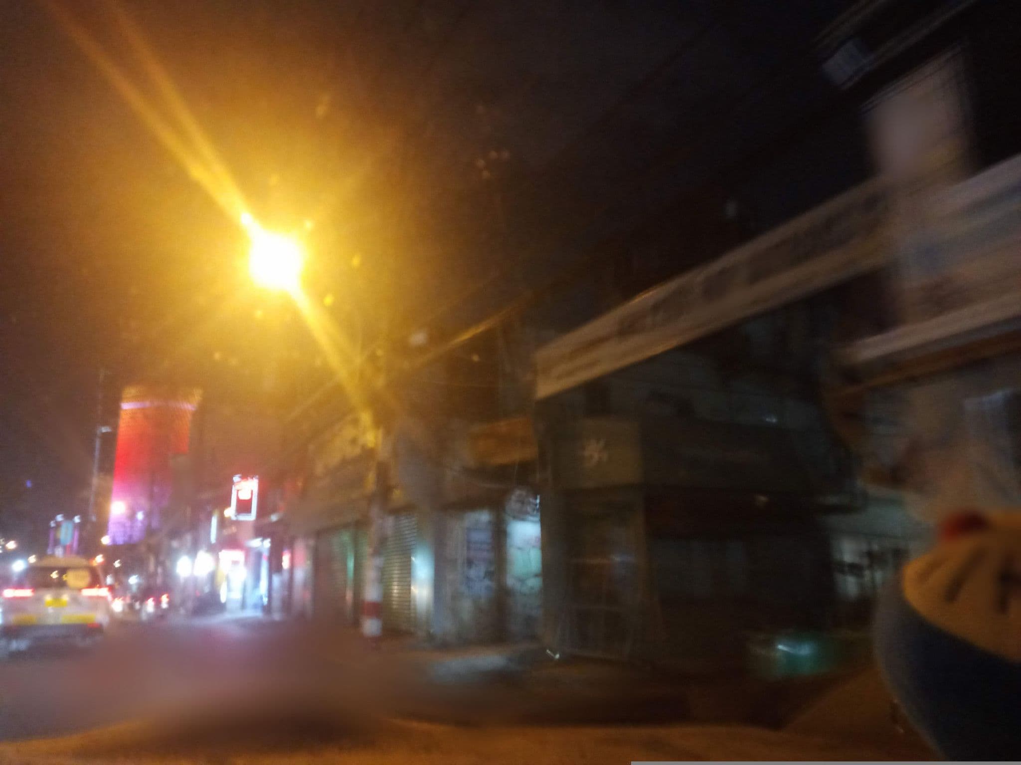 Street view near OYO 263 Nhat Hoang Hotel, Quận Bốn — © sg_right_1 (CC BY-SA · Mapillary)