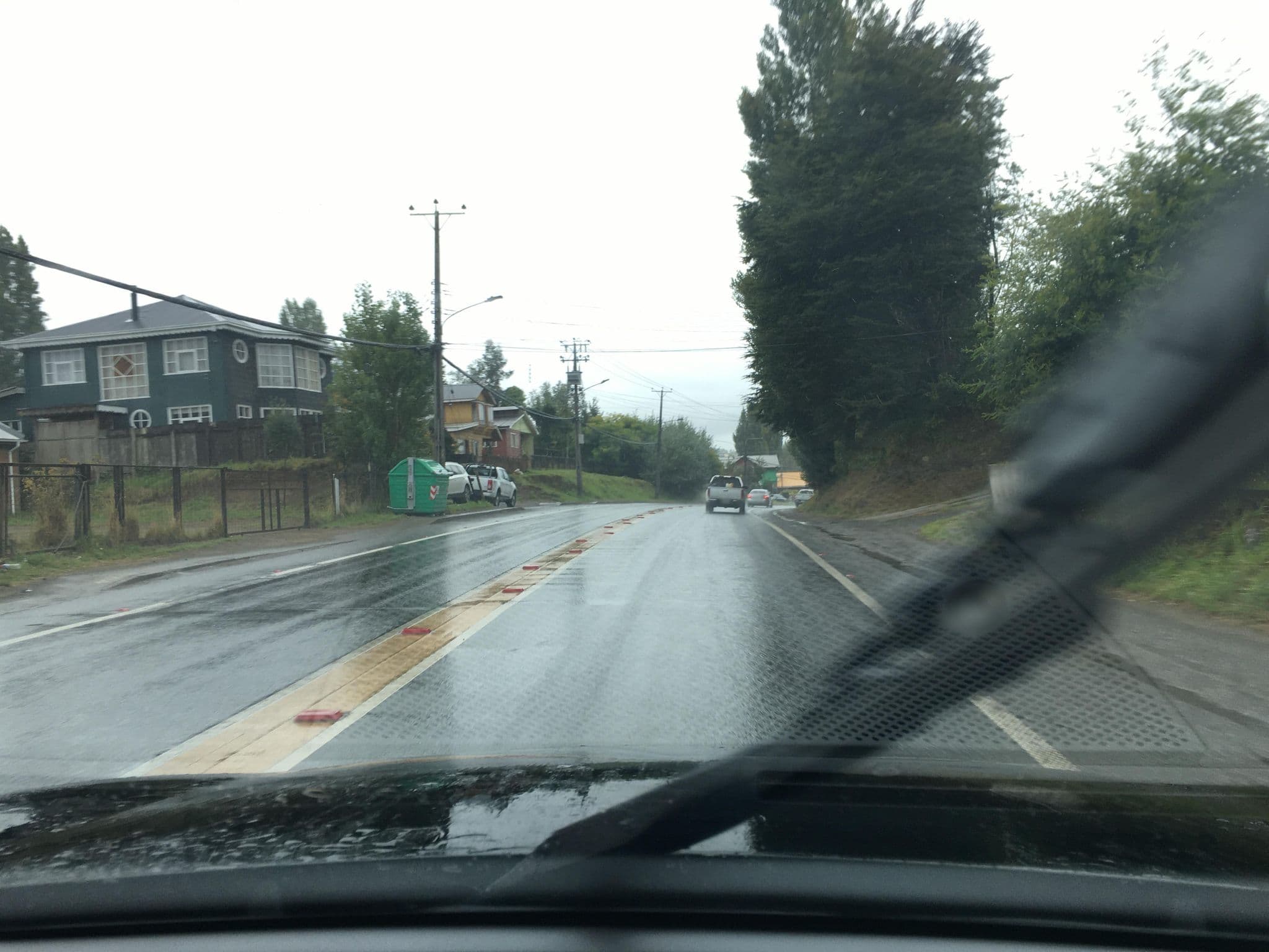Street view near Cabaña Los Cauquiles, Castro — © ariellopez (CC BY-SA · Mapillary)