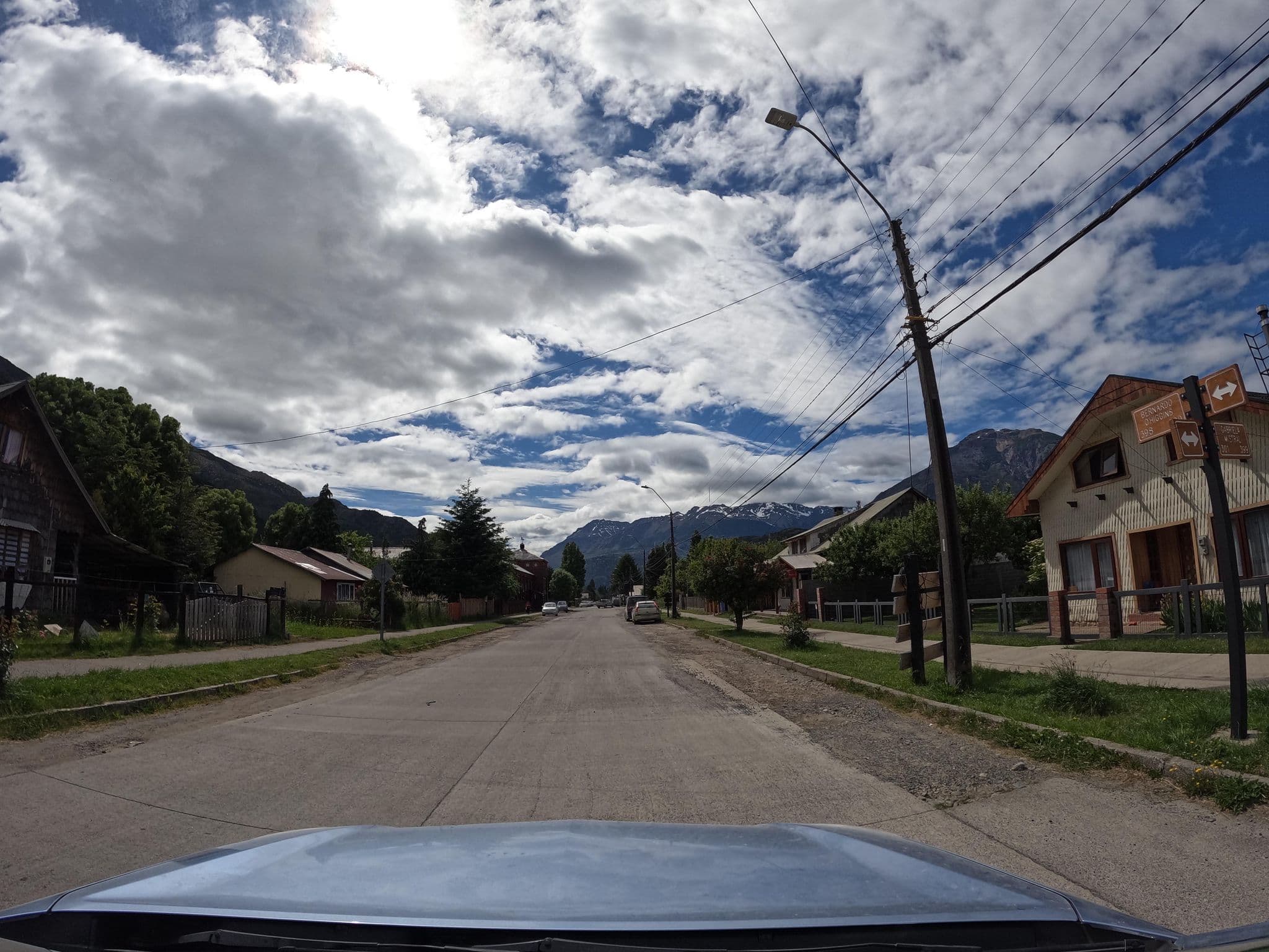 Street view near Hospedaje y Cabañas Adolfo, Futaleufú — © Kaart_Local (CC BY-SA · Mapillary)