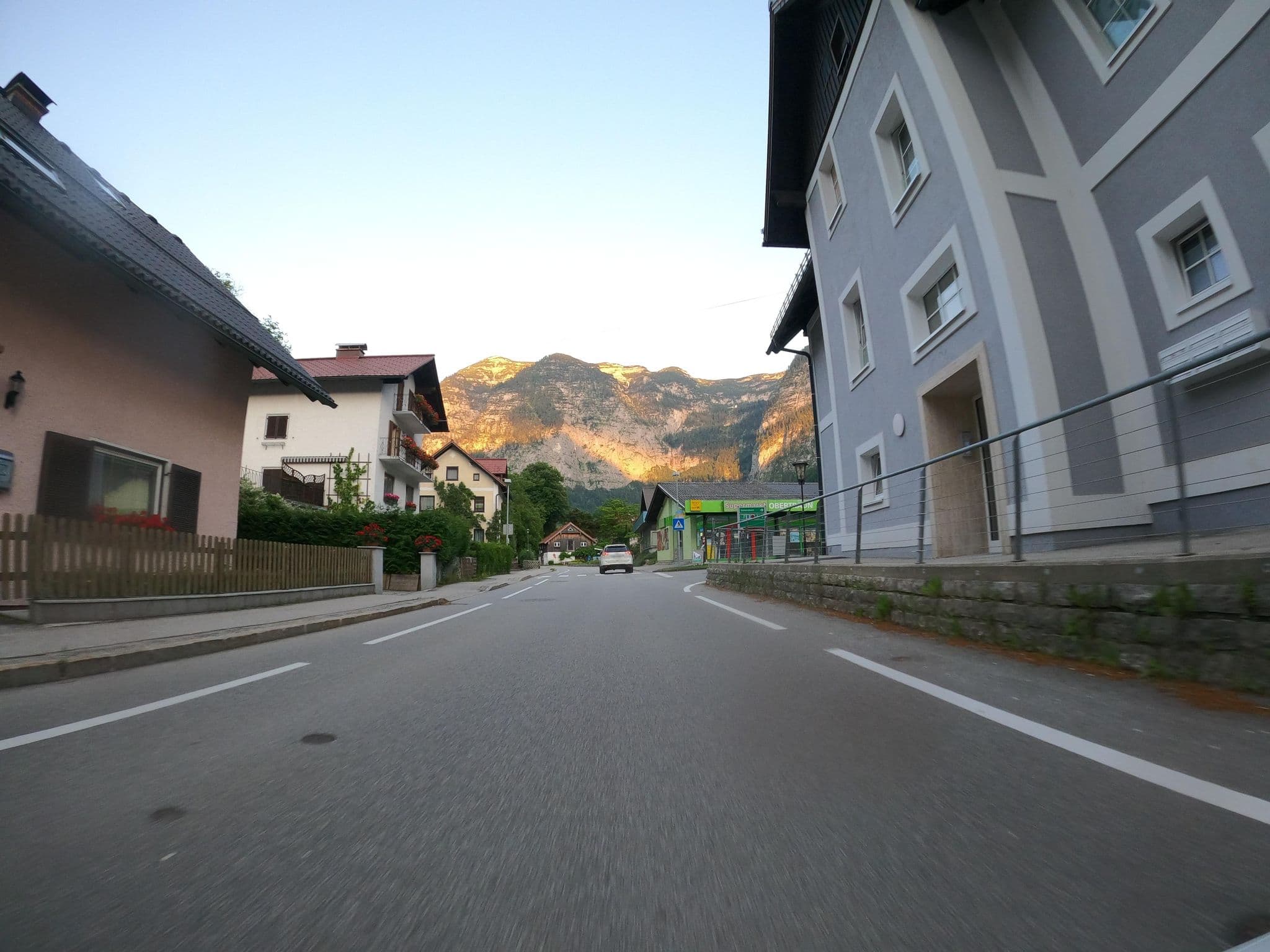 Street view near Obertrauner Hof, Bad Aussee — © phitec (CC BY-SA · Mapillary)
