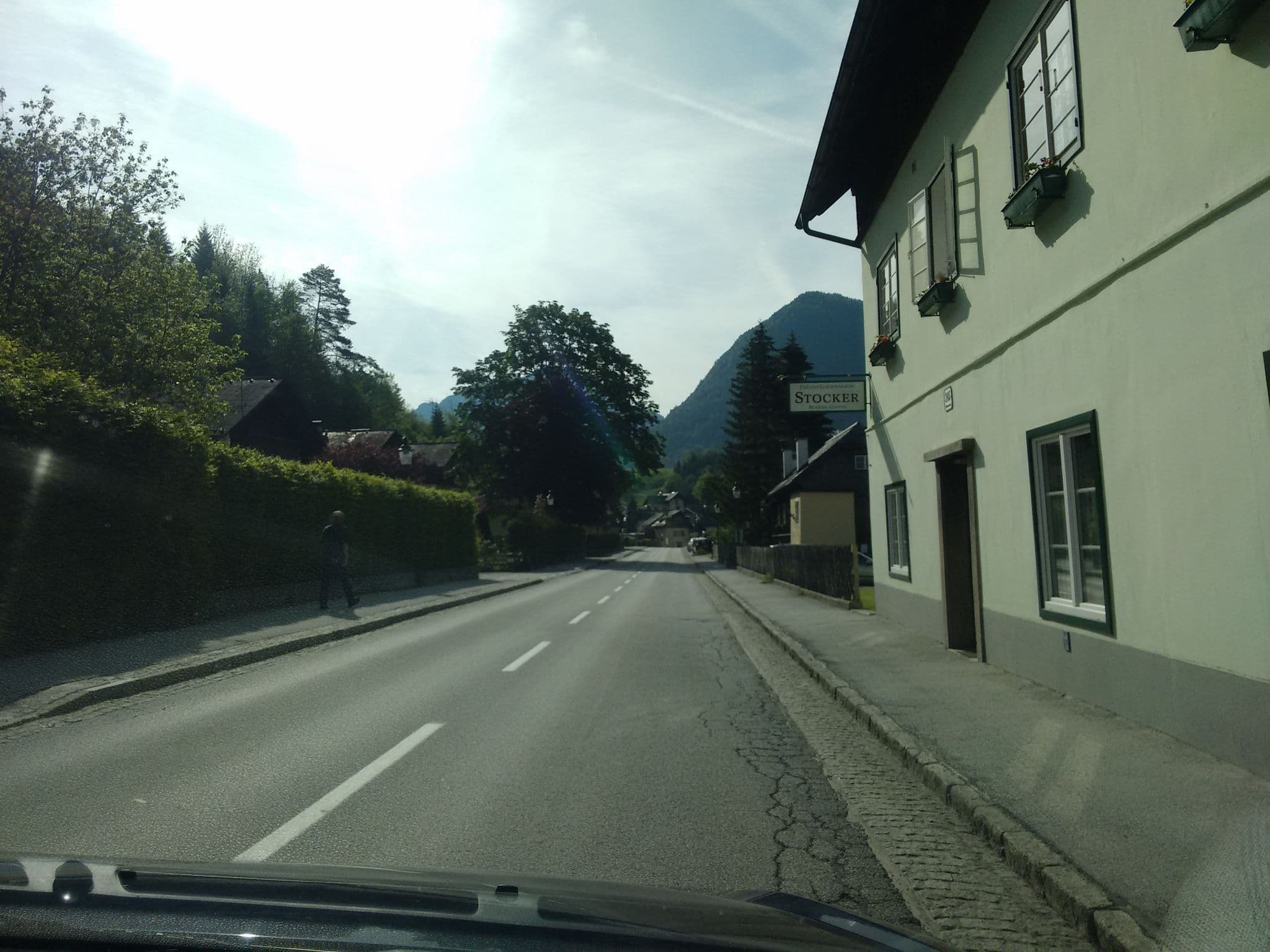Street view near Frühstückspension Stocker, Bad Aussee — © gzin (CC BY-SA · Mapillary)