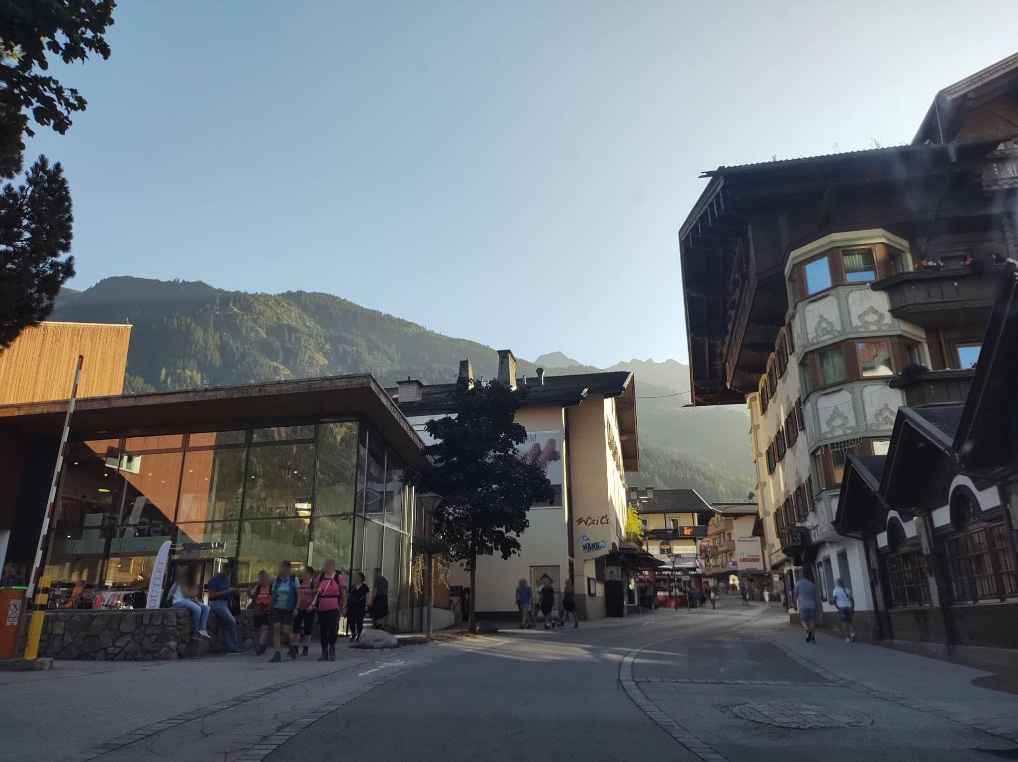 Street view near Sport & Spa Hotel Strass, Mayrhofen — © thetornado76 (CC BY-SA · Mapillary)