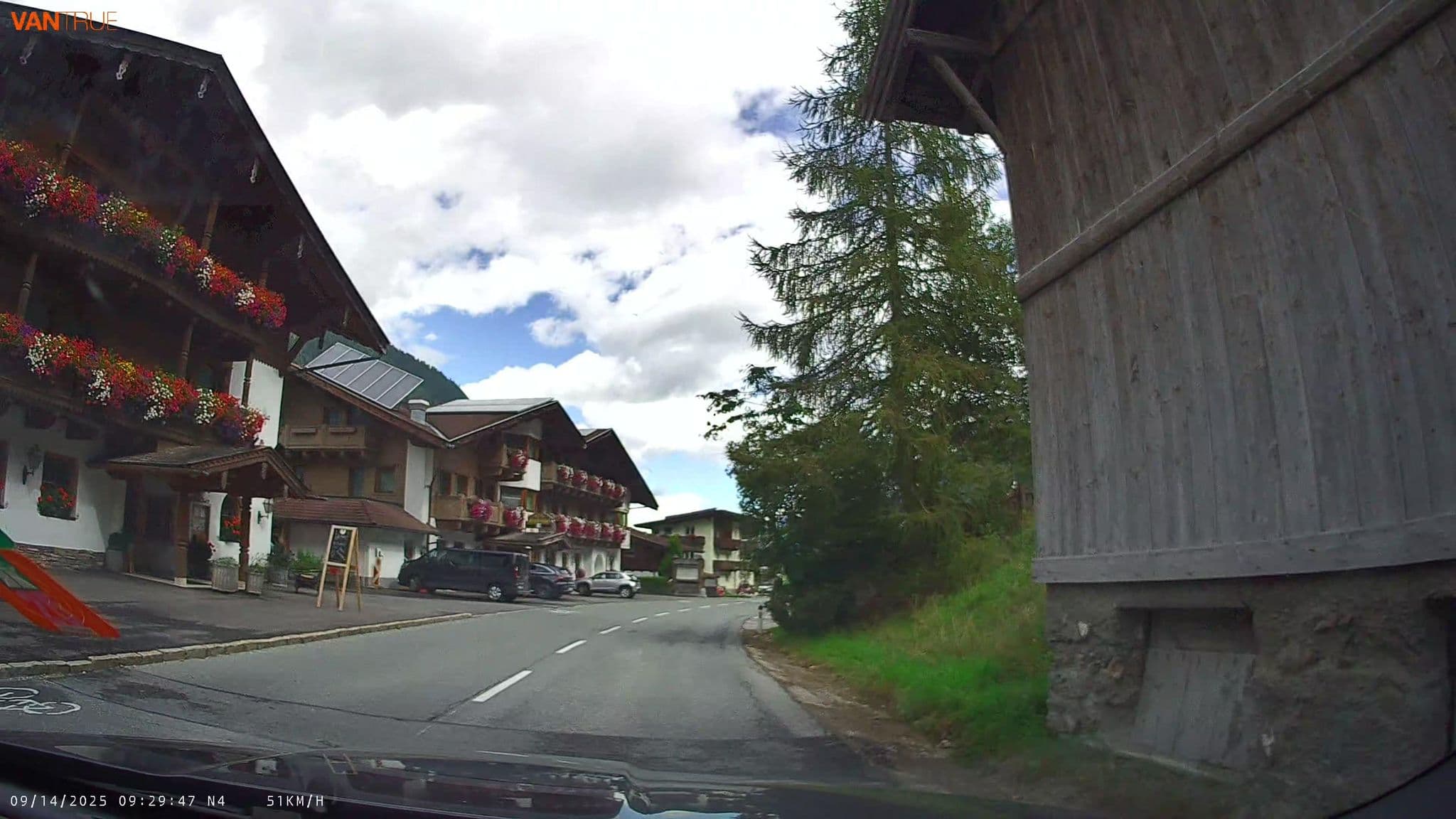 Street view near Hotel Brunnenhof, Neustift im Stubaital — © fcignat (CC BY-SA · Mapillary)