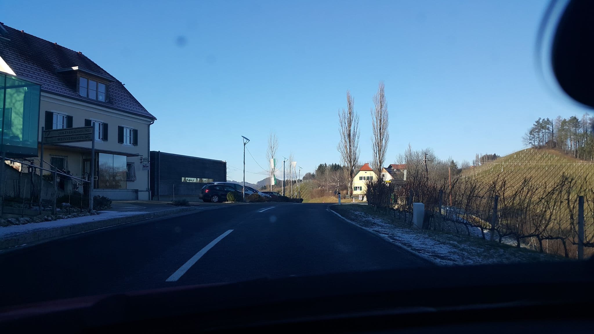 Street view near Landgut am Pößnitzberg, Gamlitz — © urosja (CC BY-SA · Mapillary)