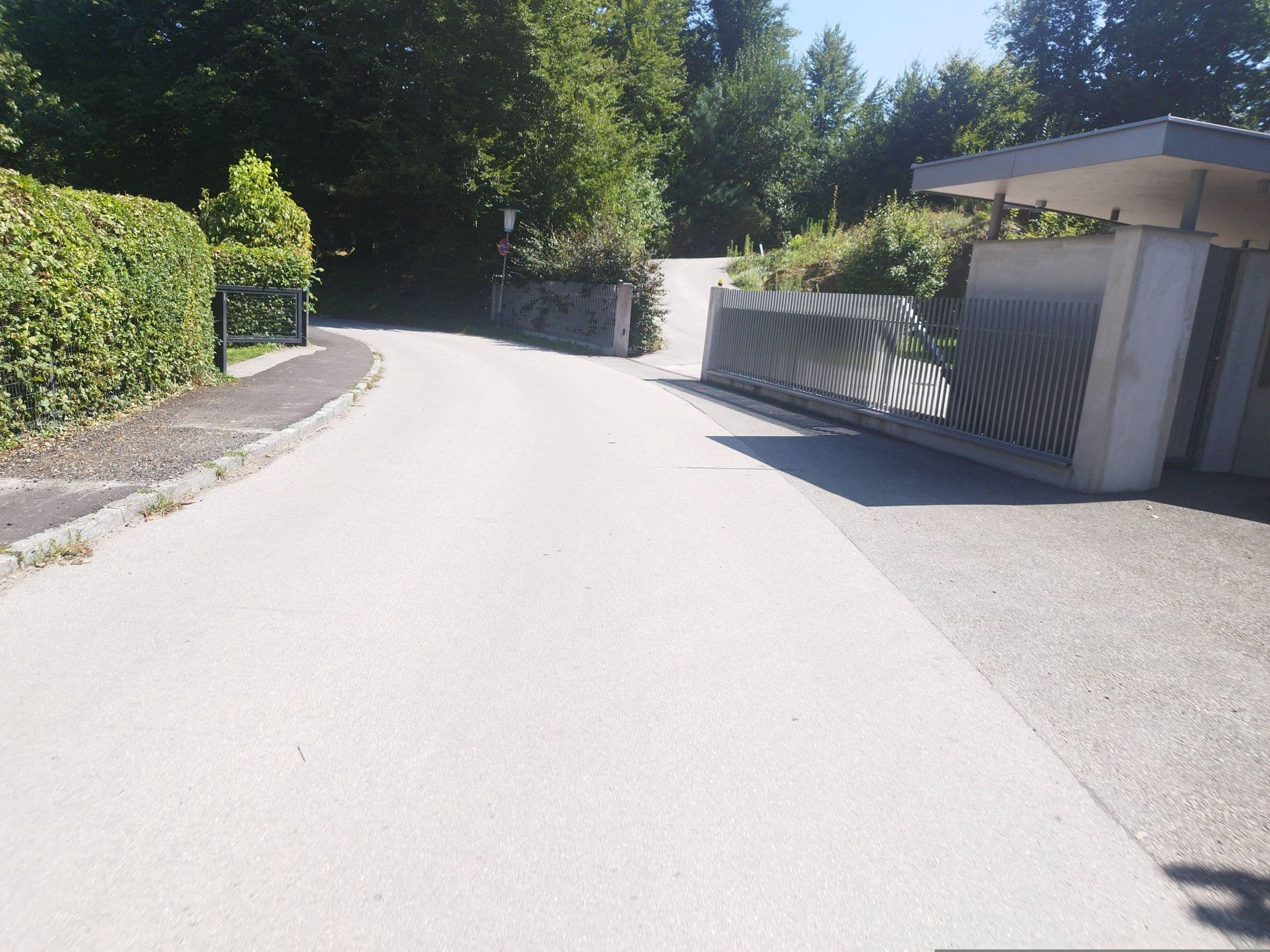 Street view near Pension Schild, Krumpendorf — © GemeindeKrumpendorf (CC BY-SA · Mapillary)