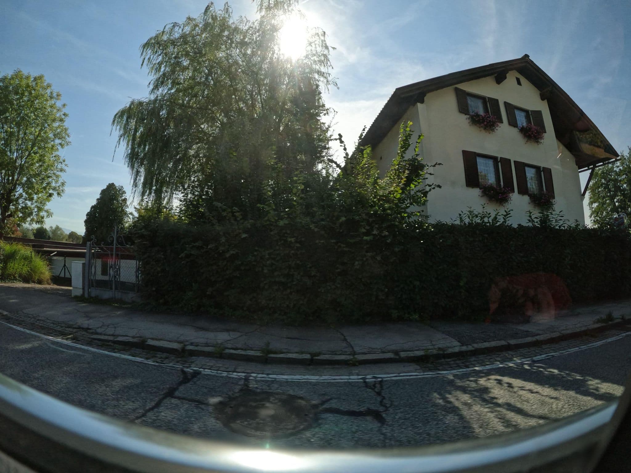 Street view near Zimmer am See, Pörtschach am Wörthersee — © erias (CC BY-SA · Mapillary)