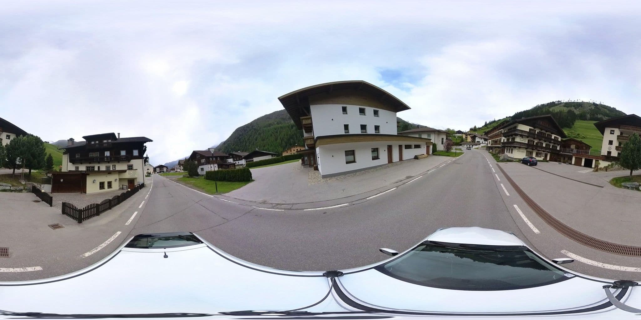 Street view near Appartements Bungalows Santner, Virgen — © osmplus_org (CC BY-SA · Mapillary)