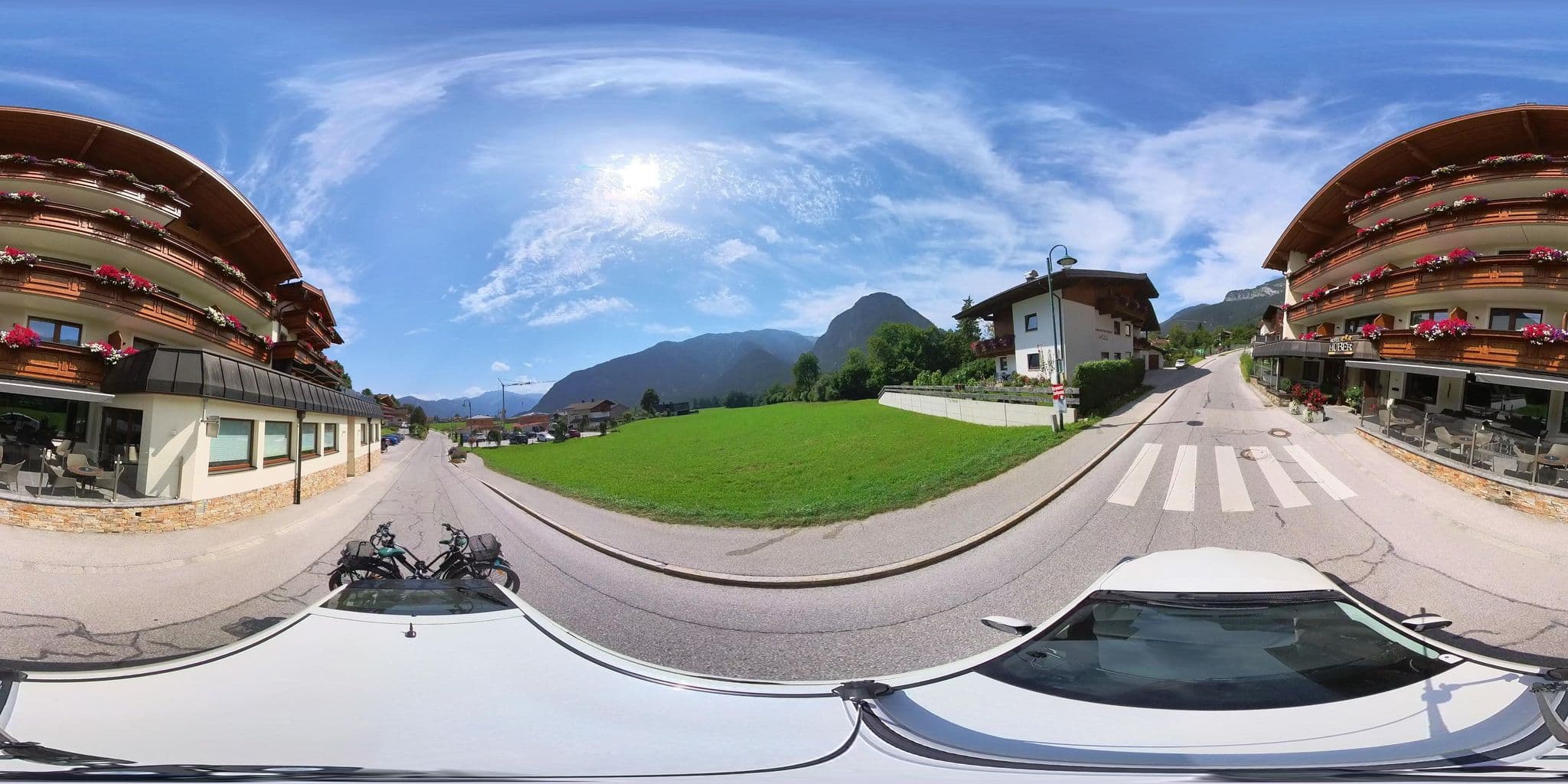 Street view near Hotel Huber & Hochland Maurach am Achensee, Maurach — © osmplus_org (CC BY-SA · Mapillary)