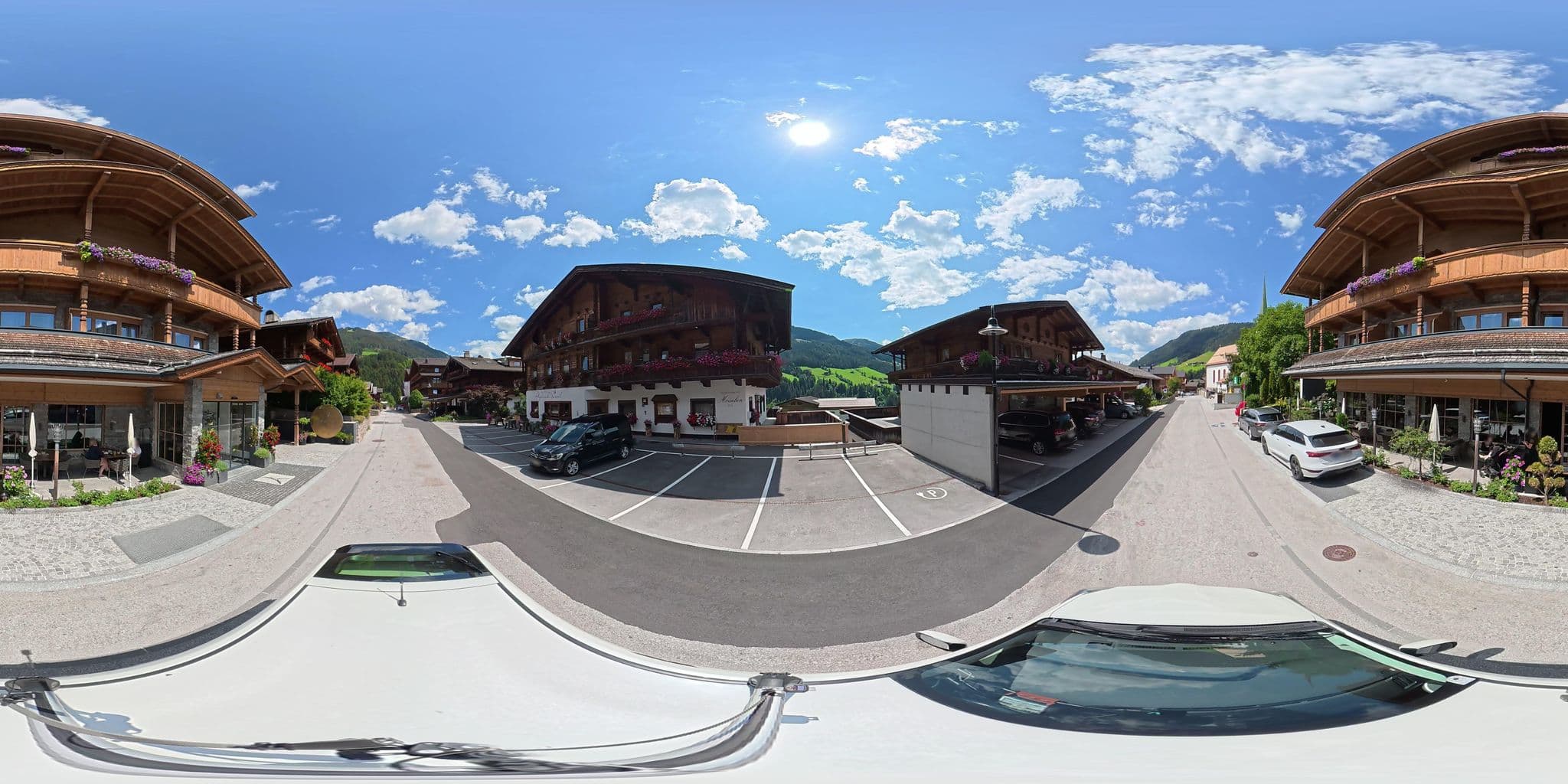 Street view near Boutique Hotel Die Alpbacherin 4 Sterne Superior, Alpbach — © osmplus_org (CC BY-SA · Mapillary)