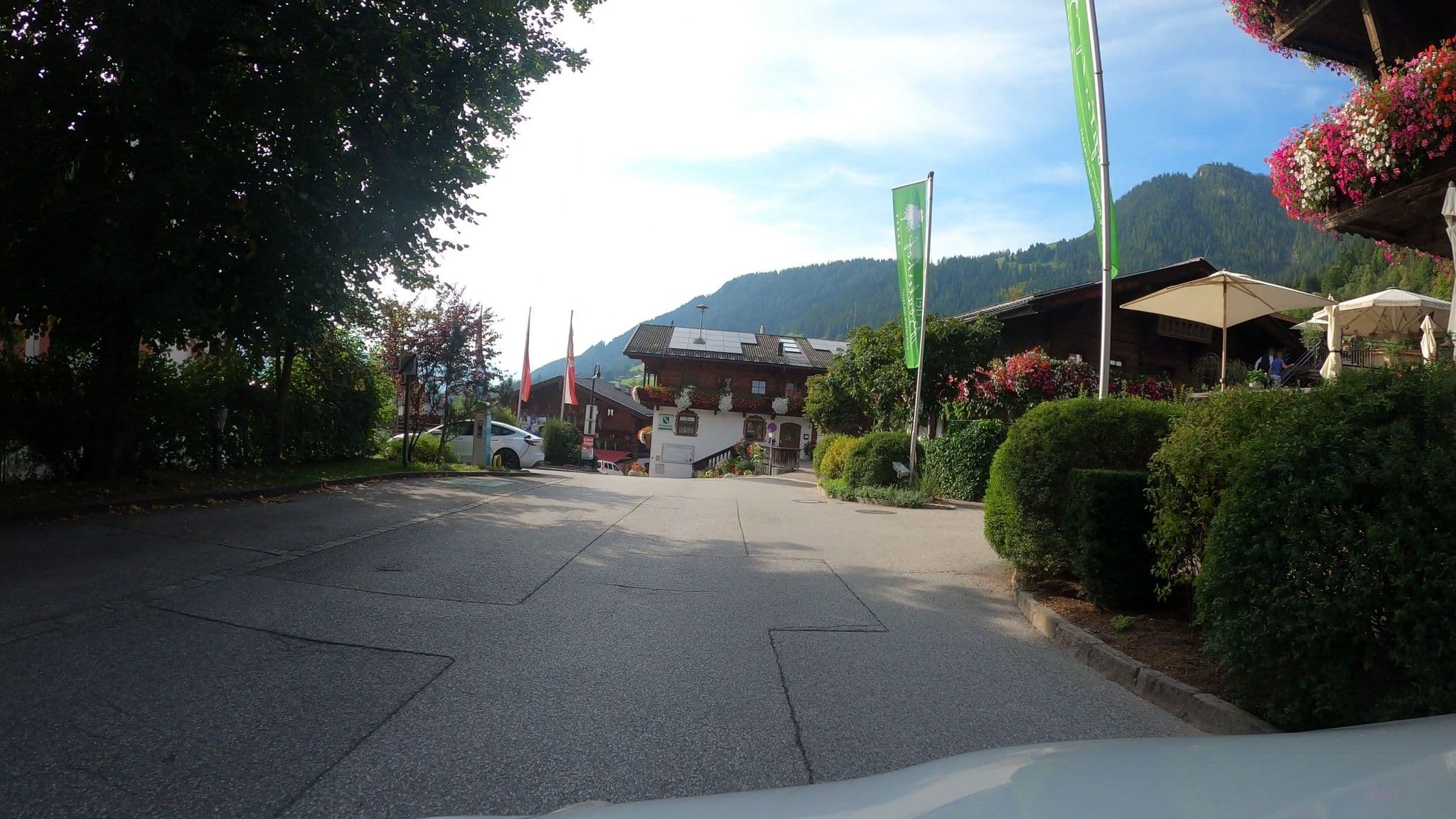 Street view near Der Böglerhof - pure nature spa resort, Alpbach — © osmplus_org (CC BY-SA · Mapillary)