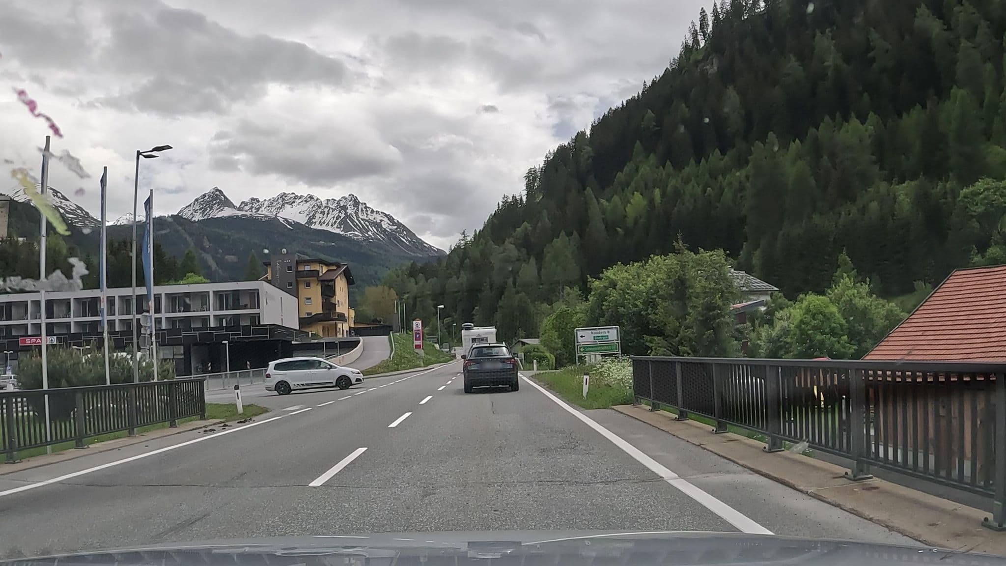 Street view near Franzls Ski & Wanderhütte Nauders, Nauders — © stefanro74 (CC BY-SA · Mapillary)