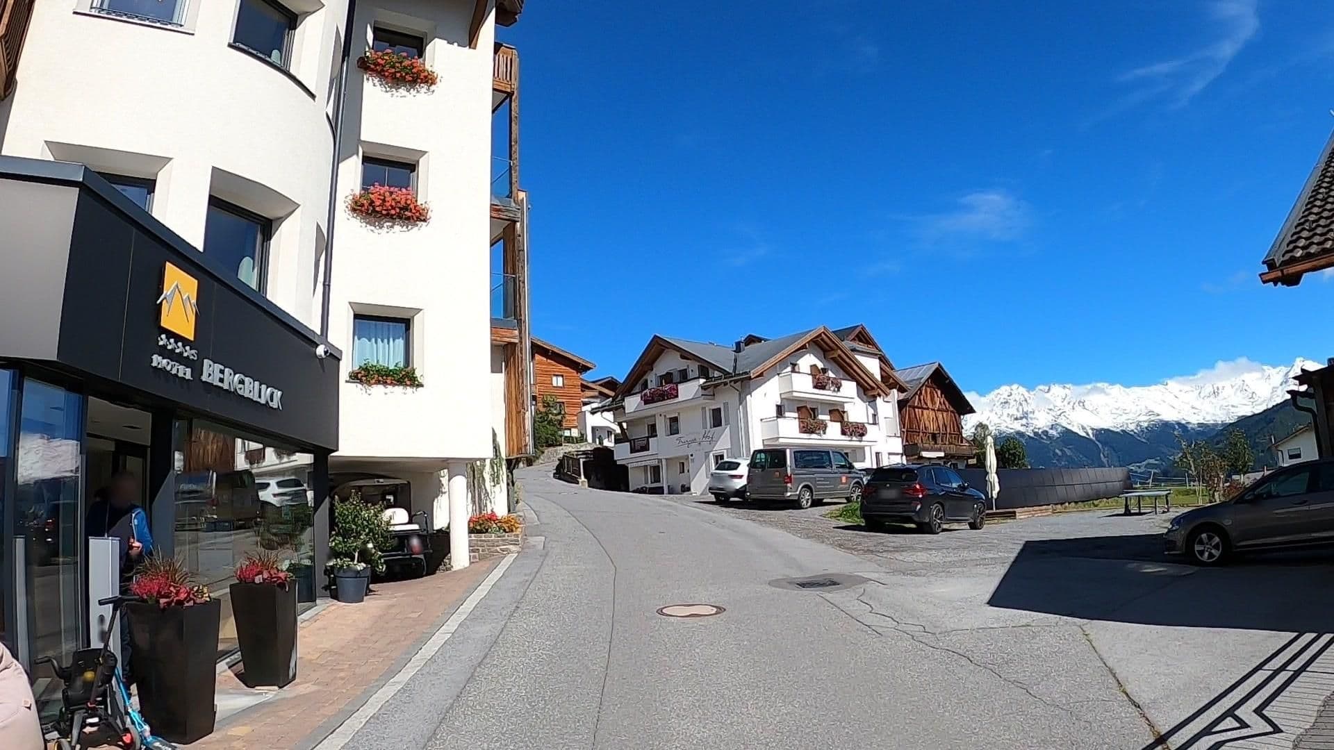 Street view near Hotel Bergblick Fiss, Fiss — © osmplus_org (CC BY-SA · Mapillary)