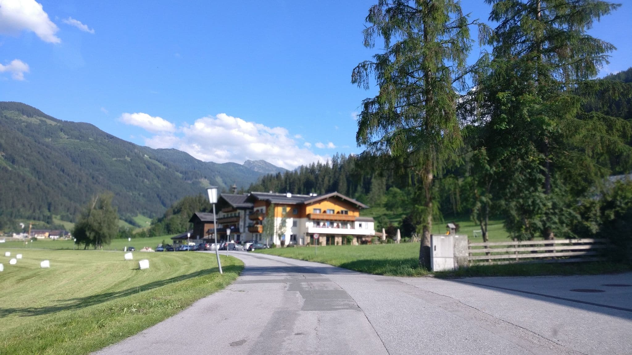 Street view near Tauernresidence Radstadt by ALPS RESORTS, Radstadt — © map_hard (CC BY-SA · Mapillary)