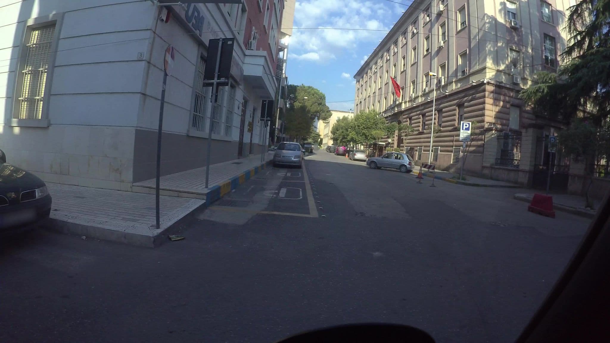 Street view near Hotel Boutique Kotoni, Tirana