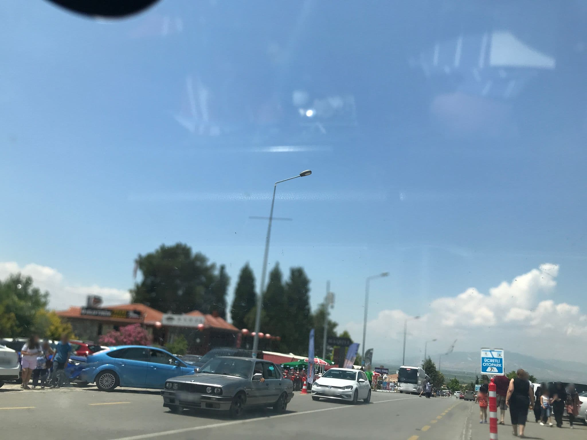 Street view near HOTEL HAL-TUR, Pamukkale — © alpzsarac (CC BY-SA · Mapillary)