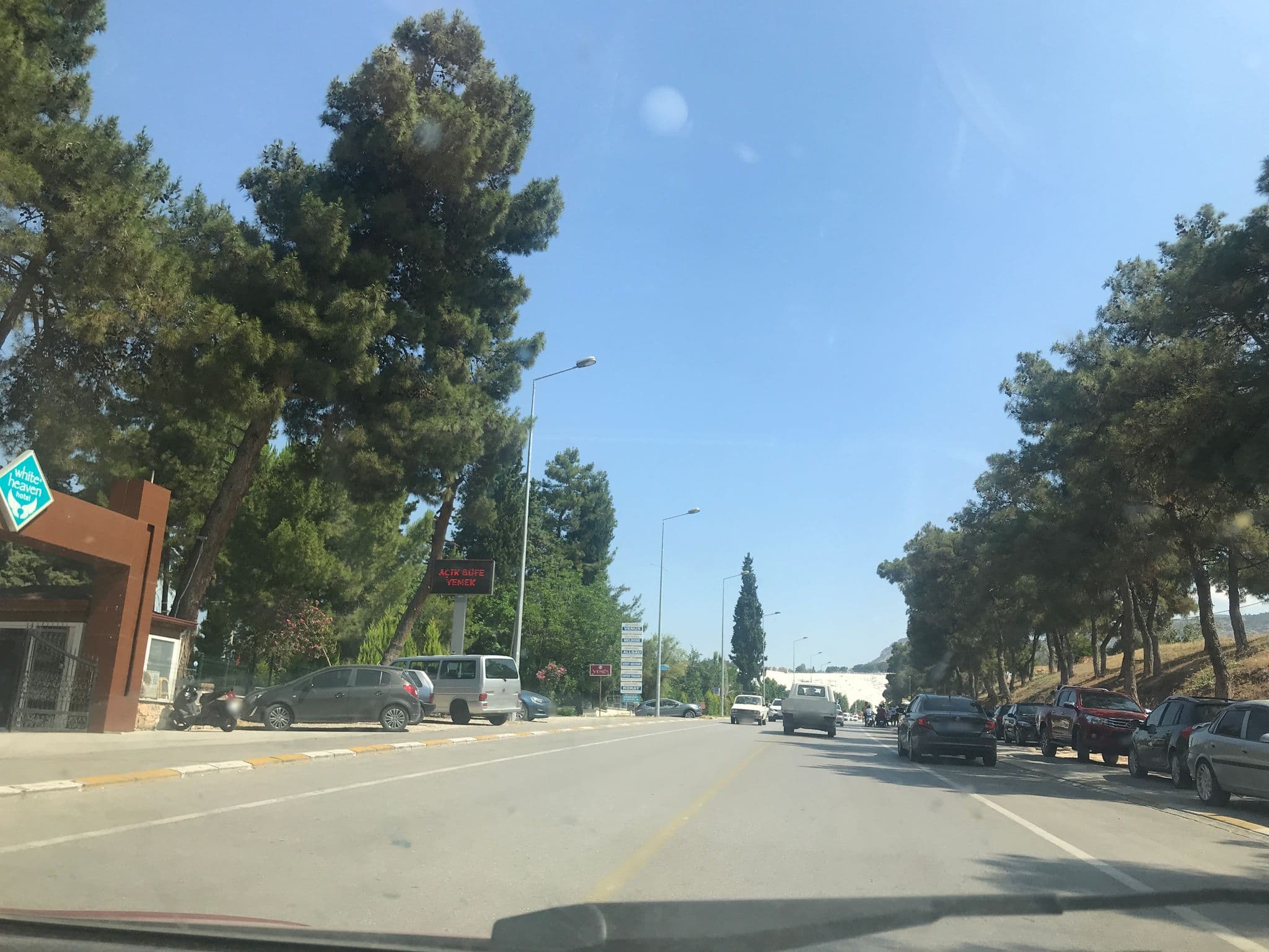 Street view near Pamukkale White Heaven Suite Hotel, Pamukkale — © alpzsarac (CC BY-SA · Mapillary)