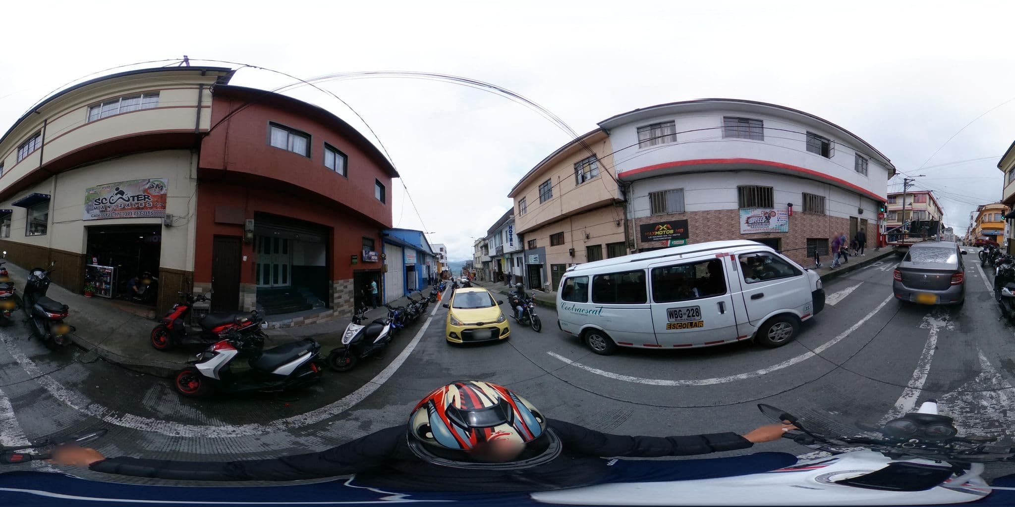 Street view near Hotel en Manizales | Hotel Madeira Manizales | Hotel Económico Manizales, Manizales — © masora (CC BY-SA · Mapillary)