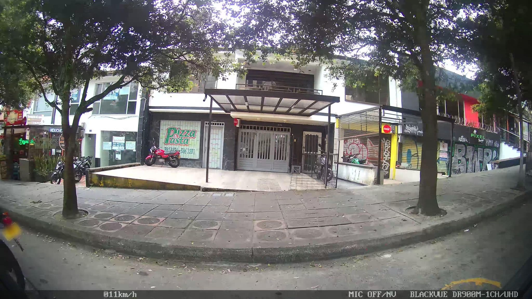 Street view near Hotel Palo grande, Manizales — © kaart_2 (CC BY-SA · Mapillary)