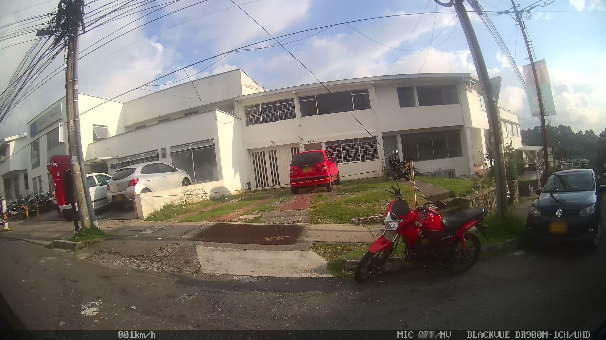 Street view near Hotel Rosales Plaza Manizales, Manizales — © kaart_2 (CC BY-SA · Mapillary)