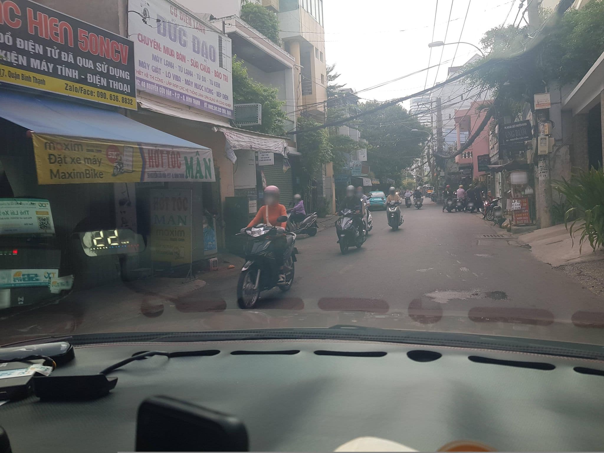 Street view near Green Cocoon, Bình Thạnh — © bemaps1 (CC BY-SA · Mapillary)