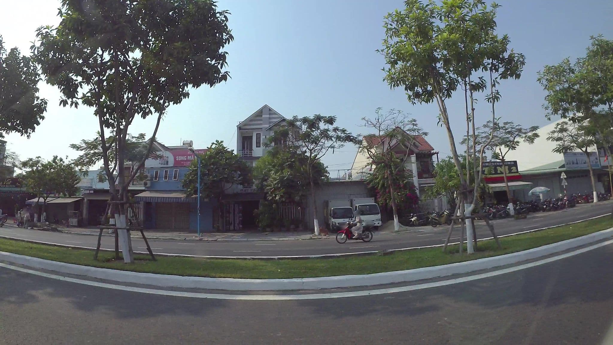 Street view near Cát Tường Homestay, Cẩm Lệ — © kaartcam (CC BY-SA · Mapillary)