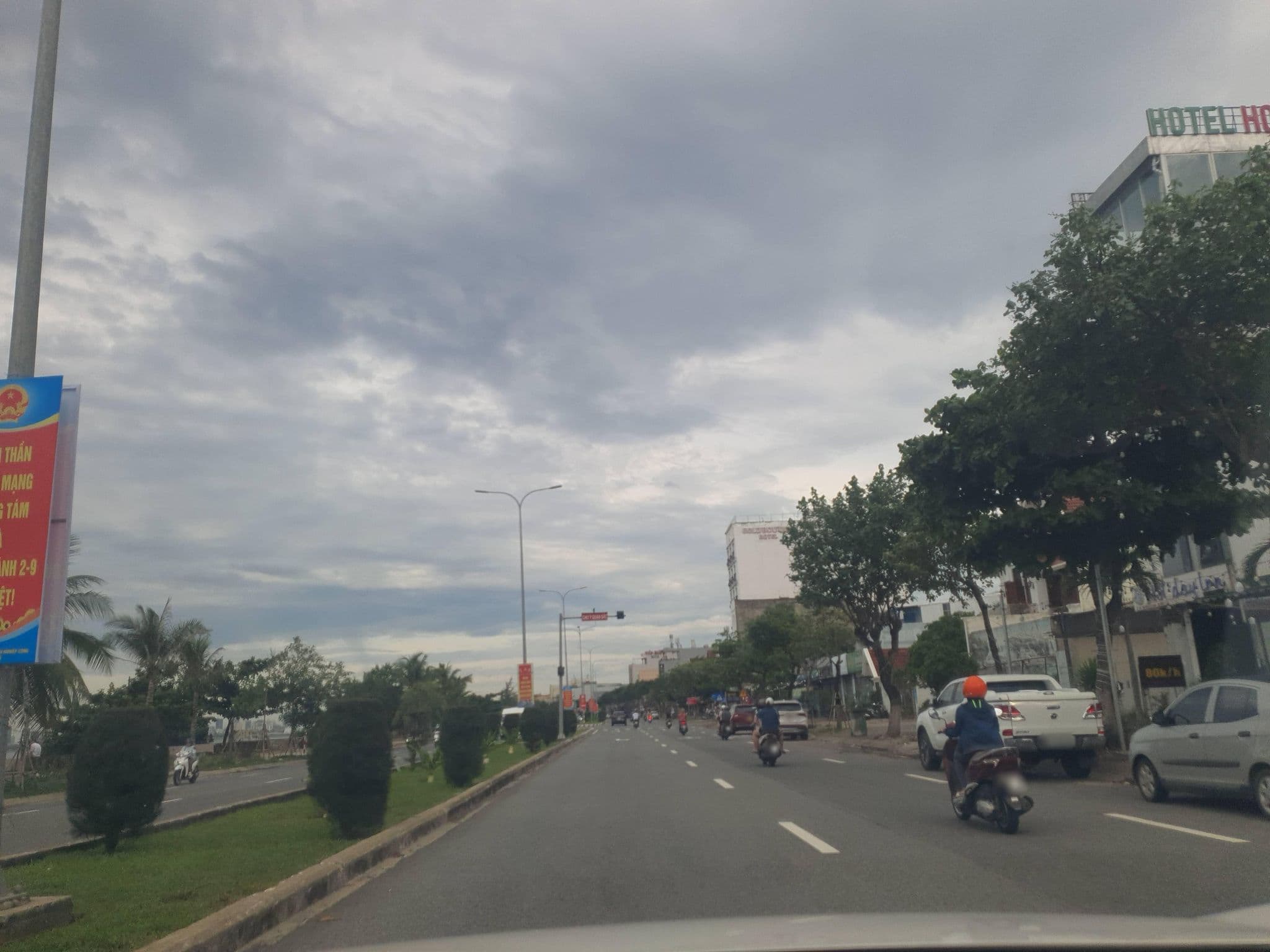 Street view near Holiday Inn, Thanh Khê — © congduy (CC BY-SA · Mapillary)