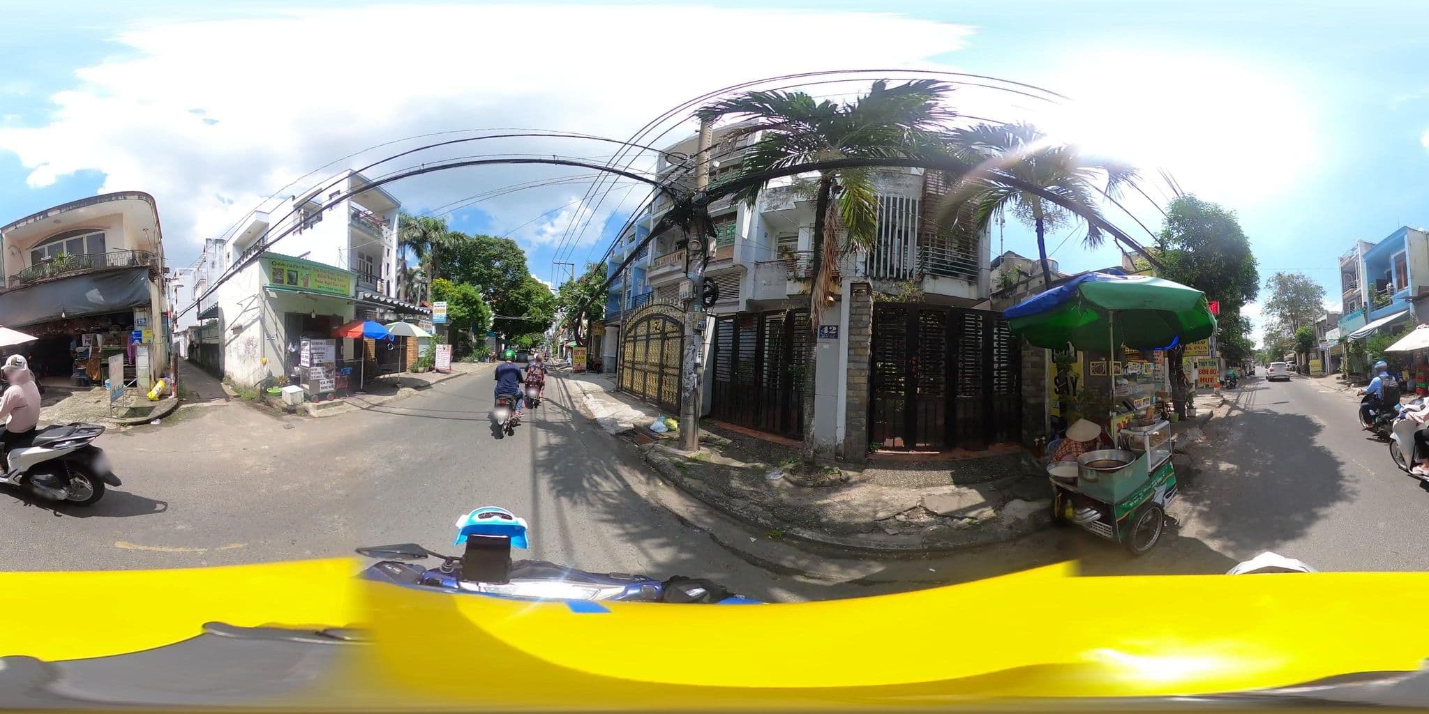 Street view near Sen Hotel, Ho Chi Minh City — © bemaps3_sg (CC BY-SA · Mapillary)