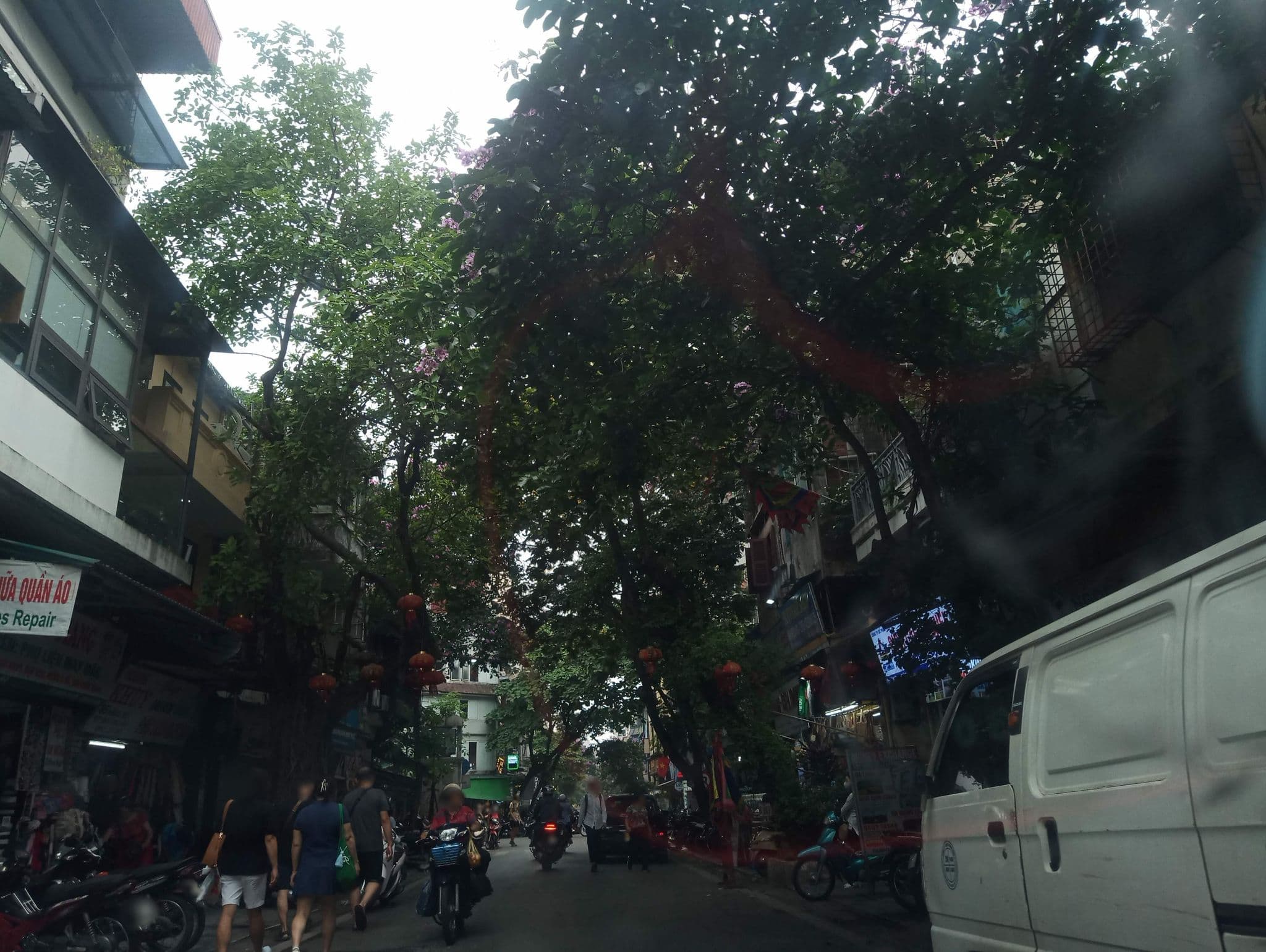 Street view near Sunny Homestay Hanoi, Hoàn Kiếm — © hn_front_1 (CC BY-SA · Mapillary)