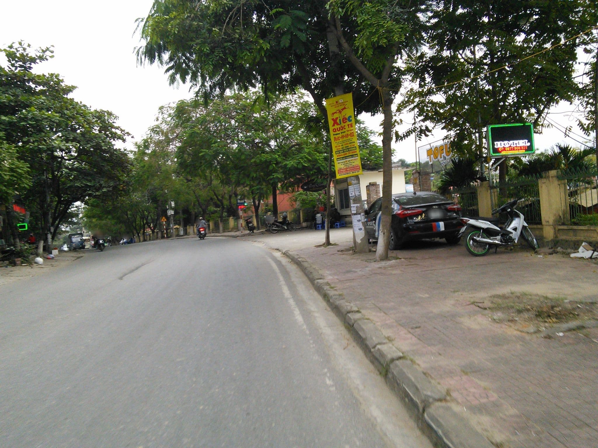 Street view near KHÁCH SẠN HỒNG NGỌC, Lào Cai — © mcmayer (CC BY-SA · Mapillary)