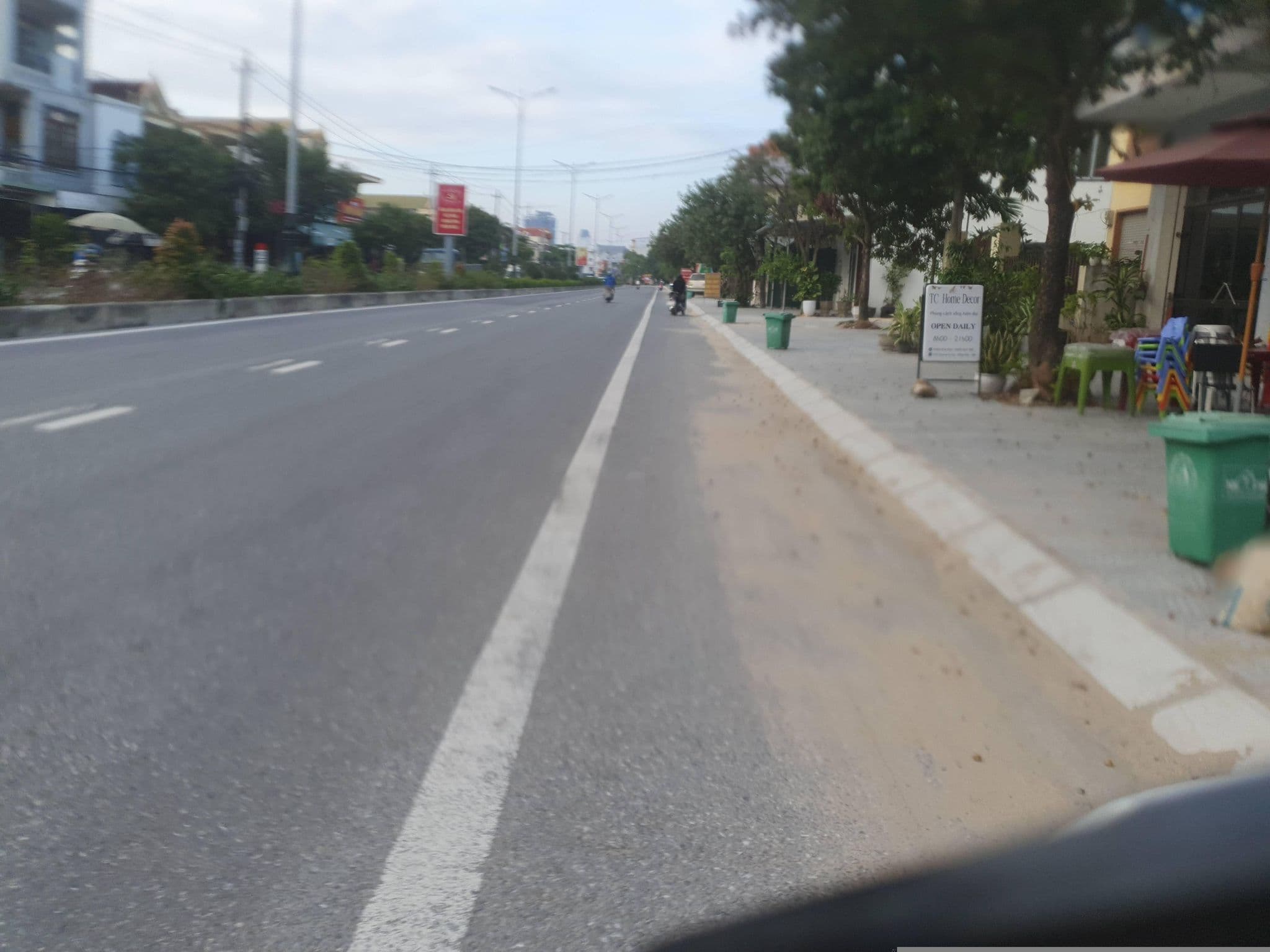 Street view near Sen Homestay, Đồng Hới — © russmcd (CC BY-SA · Mapillary)
