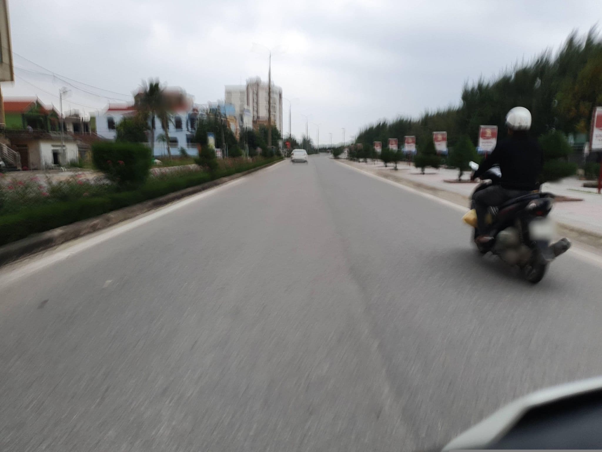 Street view near Ra Khơi House, Đồng Hới — © russmcd (CC BY-SA · Mapillary)