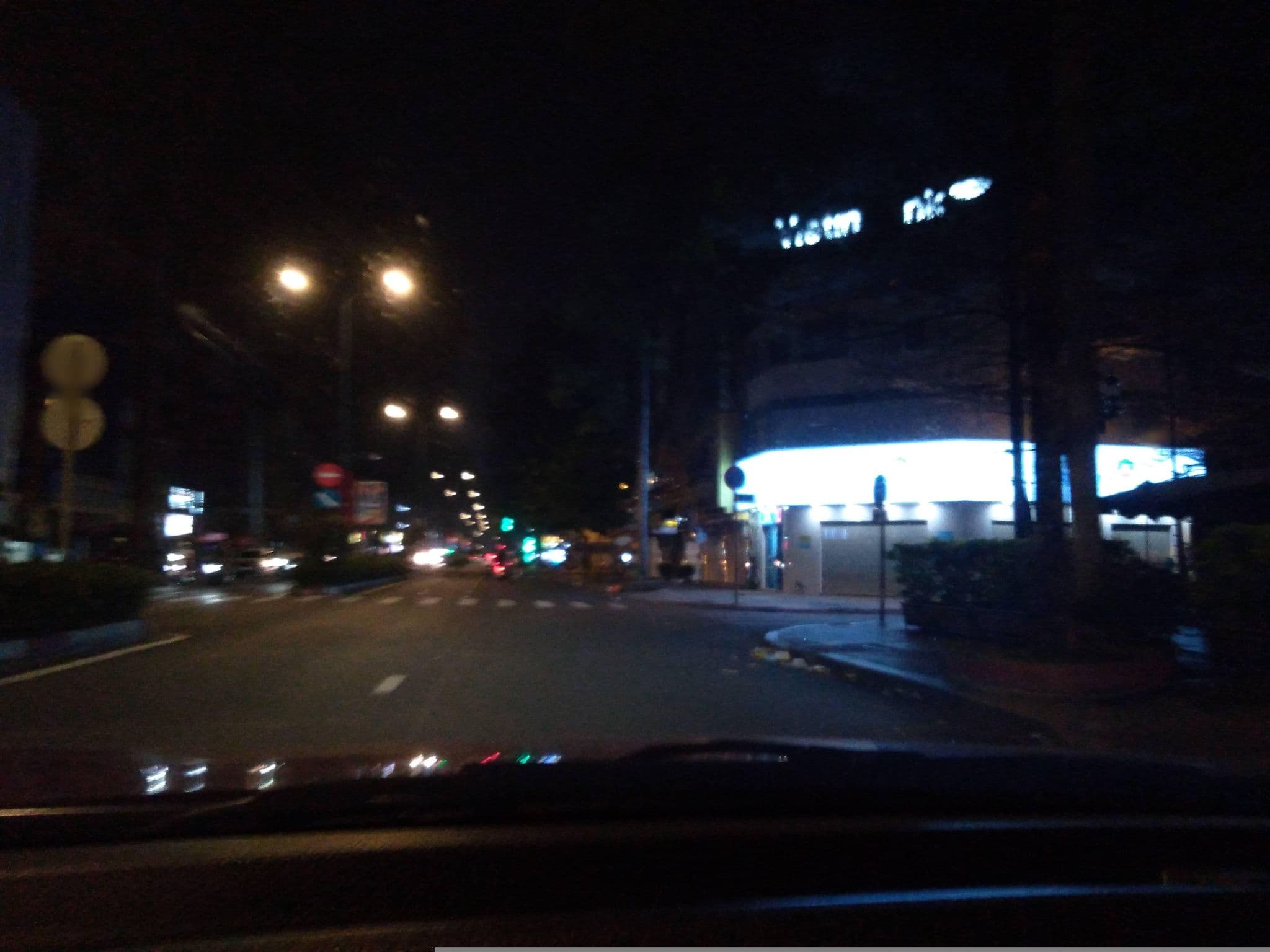 Street view near Windsor Plaza Hotel, Quận Năm — © sg_front_1 (CC BY-SA · Mapillary)