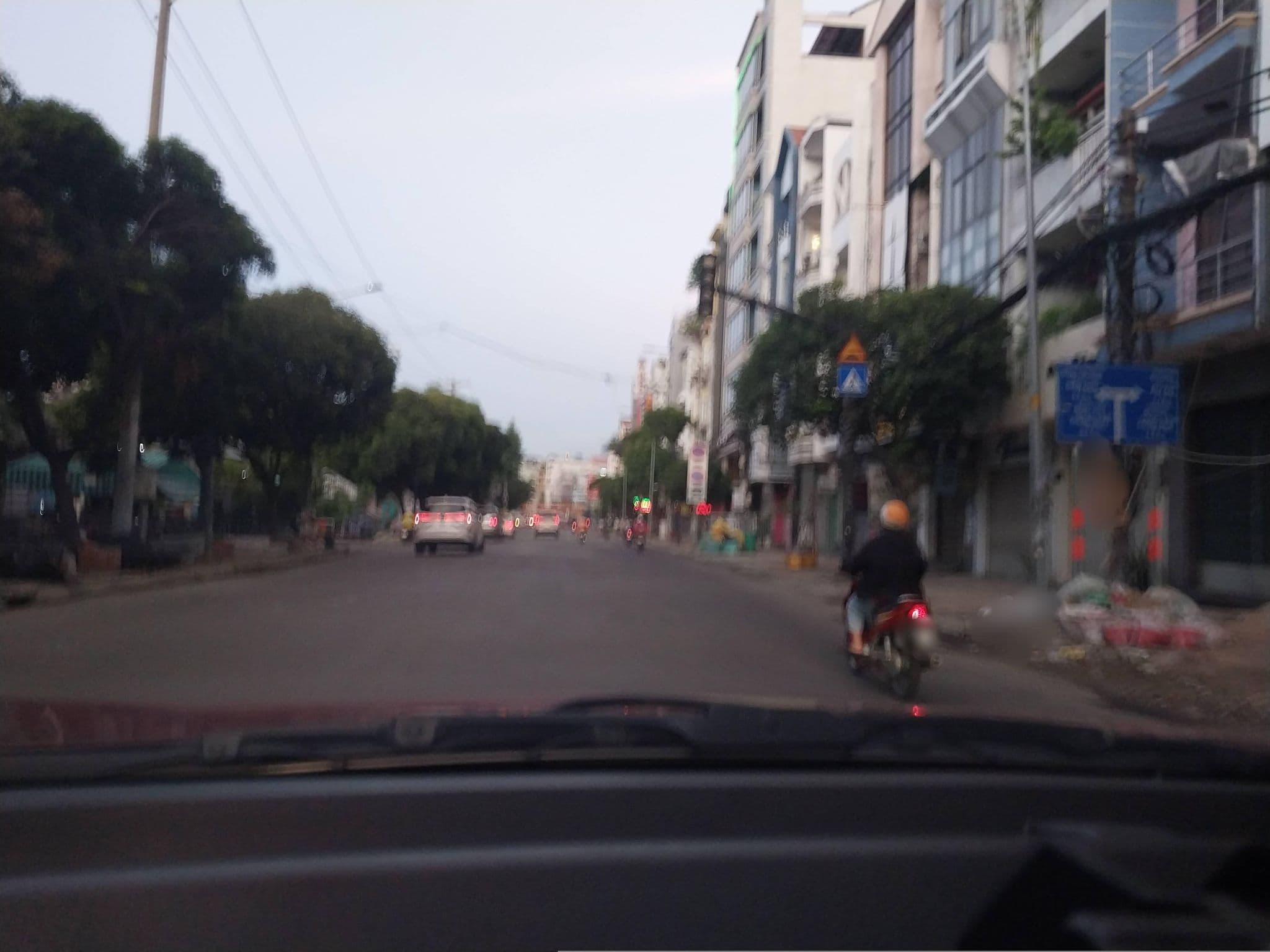 Street view near Bliss Homestay Tân Bình, Tân Bình — © sg_front_1 (CC BY-SA · Mapillary)