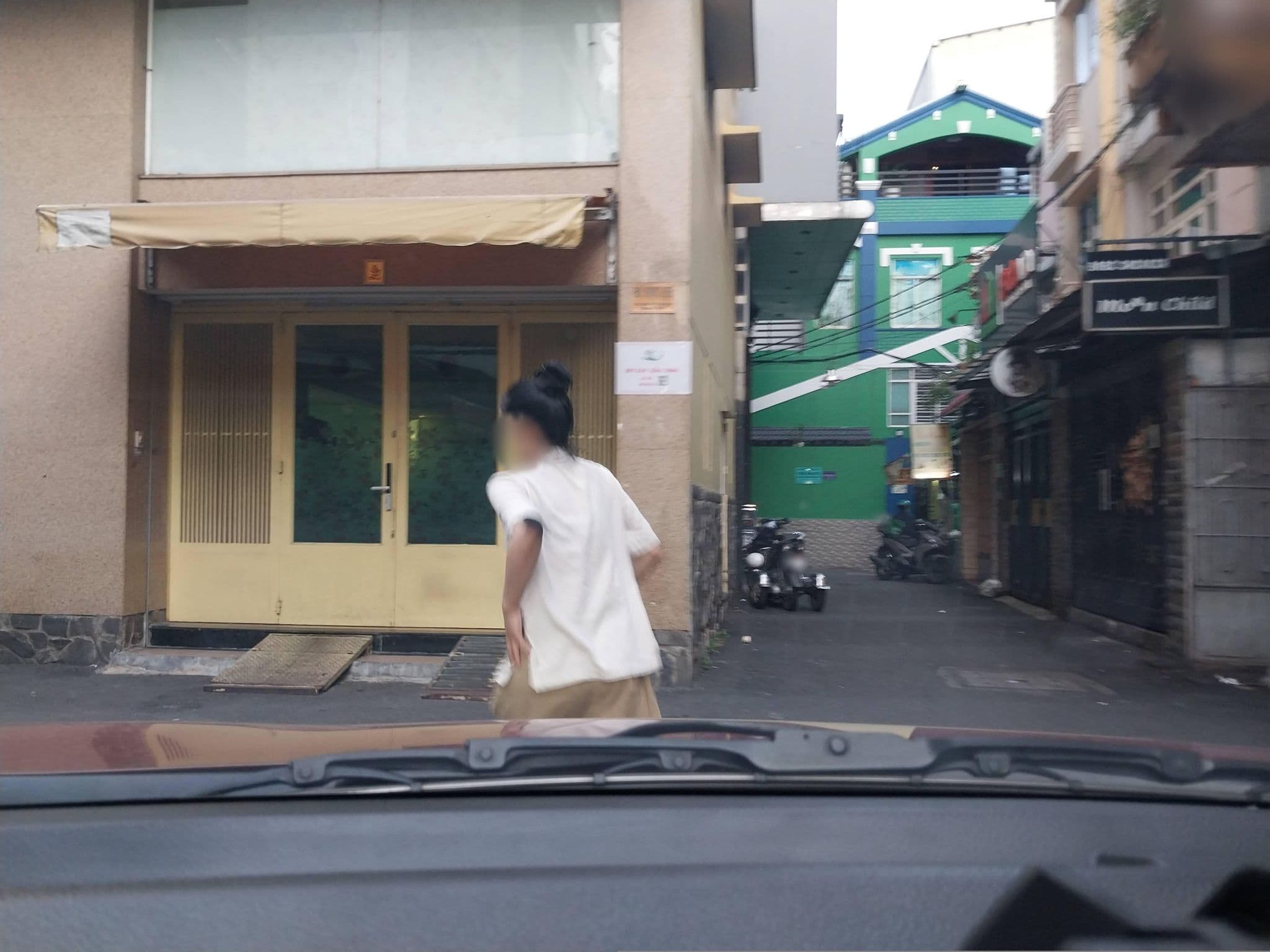 Street view near BenHouse Homestay, Quận Ba — © sg_front_1 (CC BY-SA · Mapillary)