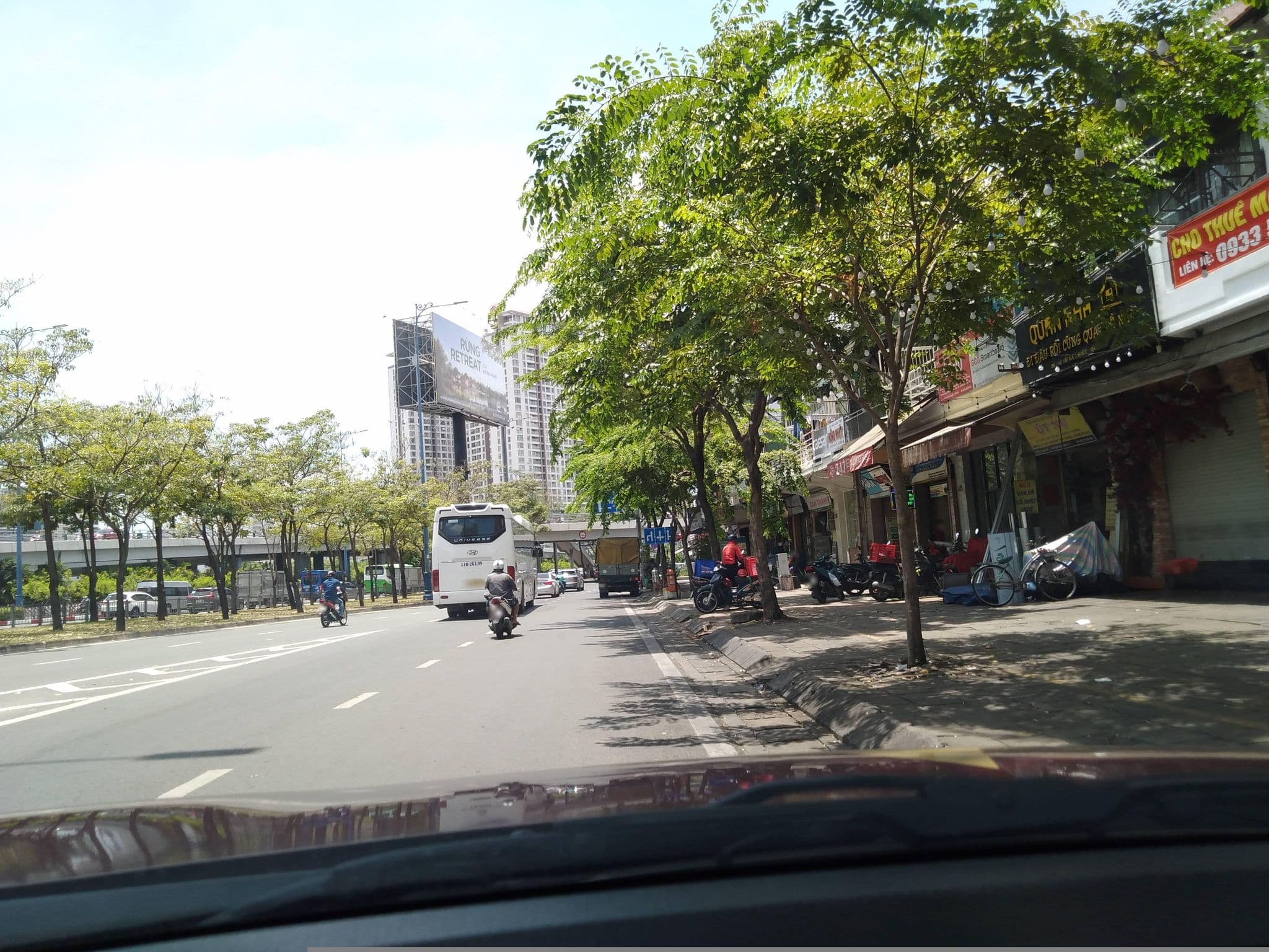 Street view near QMQ's homestay, Quận Bốn — © sg_front_1 (CC BY-SA · Mapillary)
