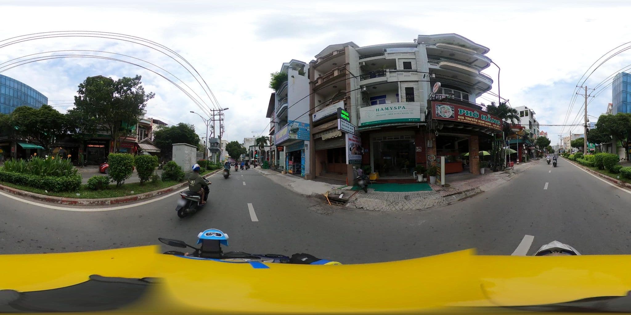 Street view near LuTa Homestay.Saigon, Ho Chi Minh City — © bemaps3_sg (CC BY-SA · Mapillary)