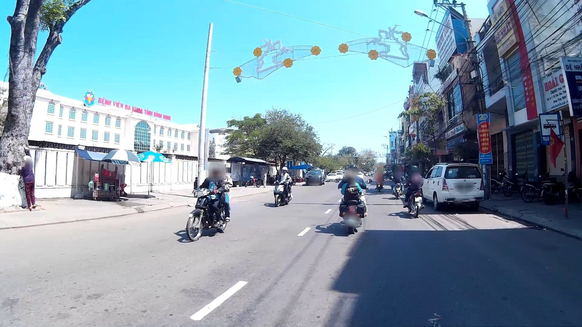 Street view near ĐÔNG DƯƠNG HOTEL QUY NHƠN, Qui Nhon — © suki52 (CC BY-SA · Mapillary)