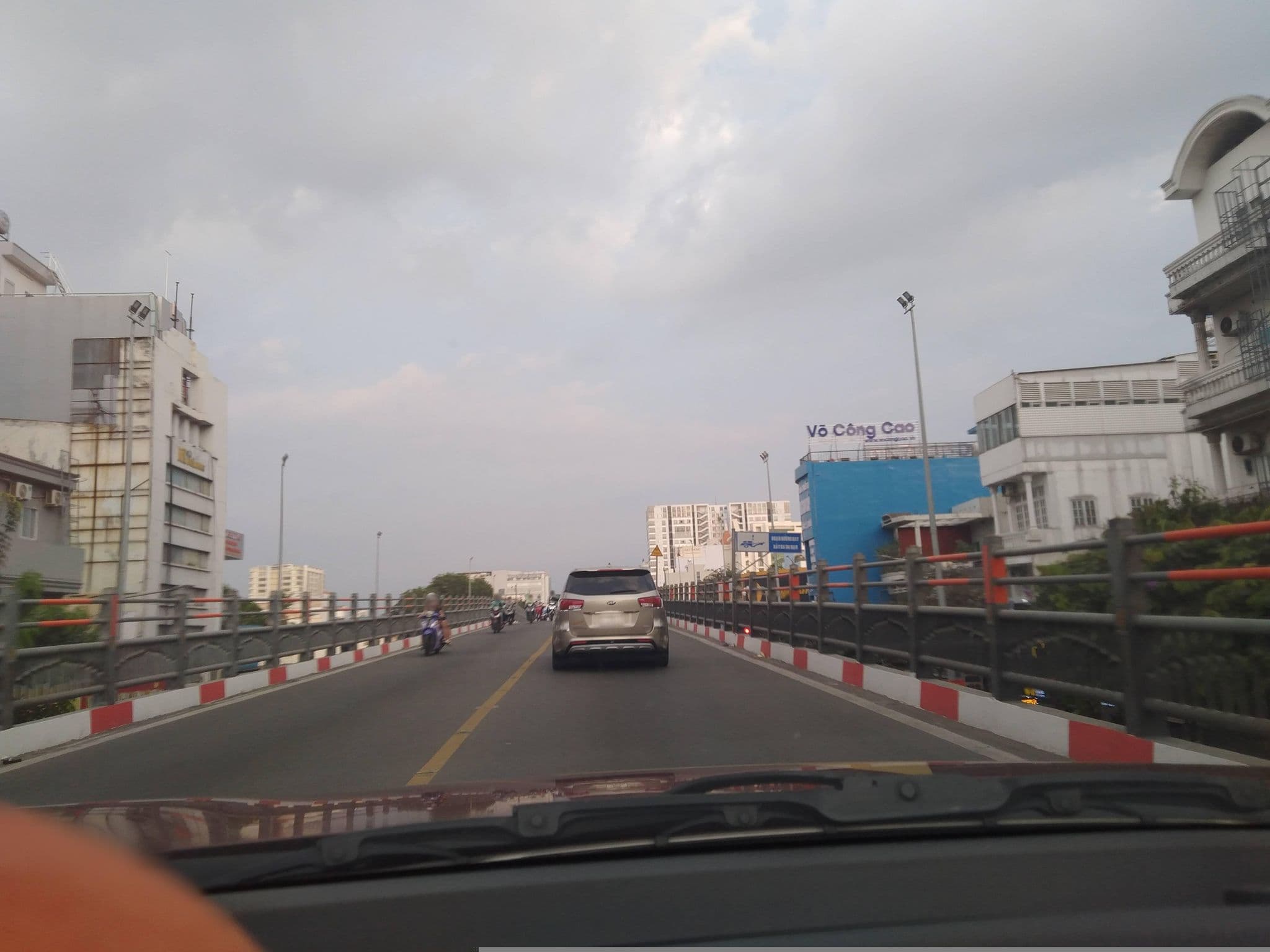 Street view near Khách Sạn Pearl Palace, Tân Bình — © sg_front_1 (CC BY-SA · Mapillary)